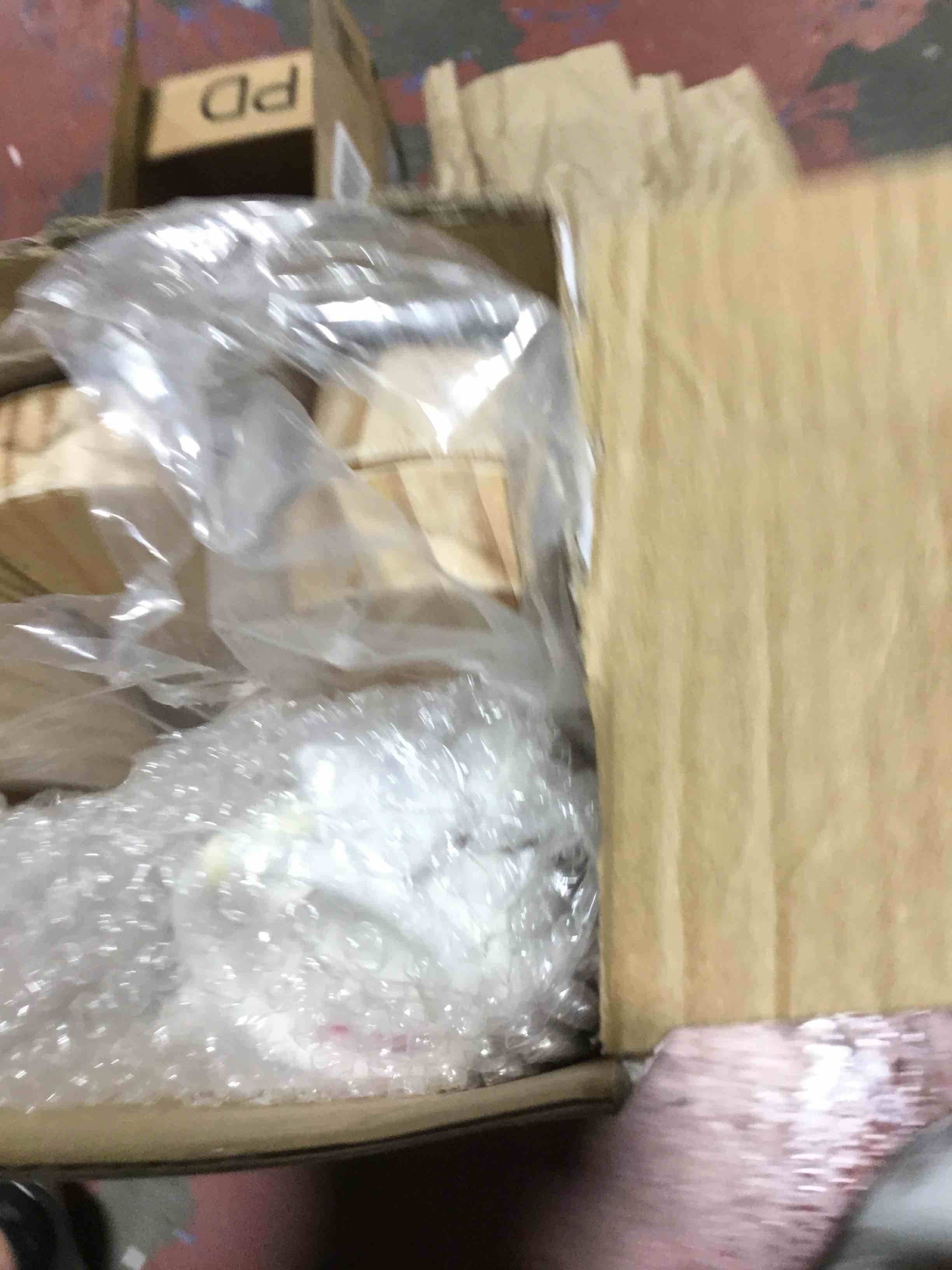 https://s3.amazonaws.com/lotting-images-prod/bidfta/RED3996253_1709913485655.jpeg