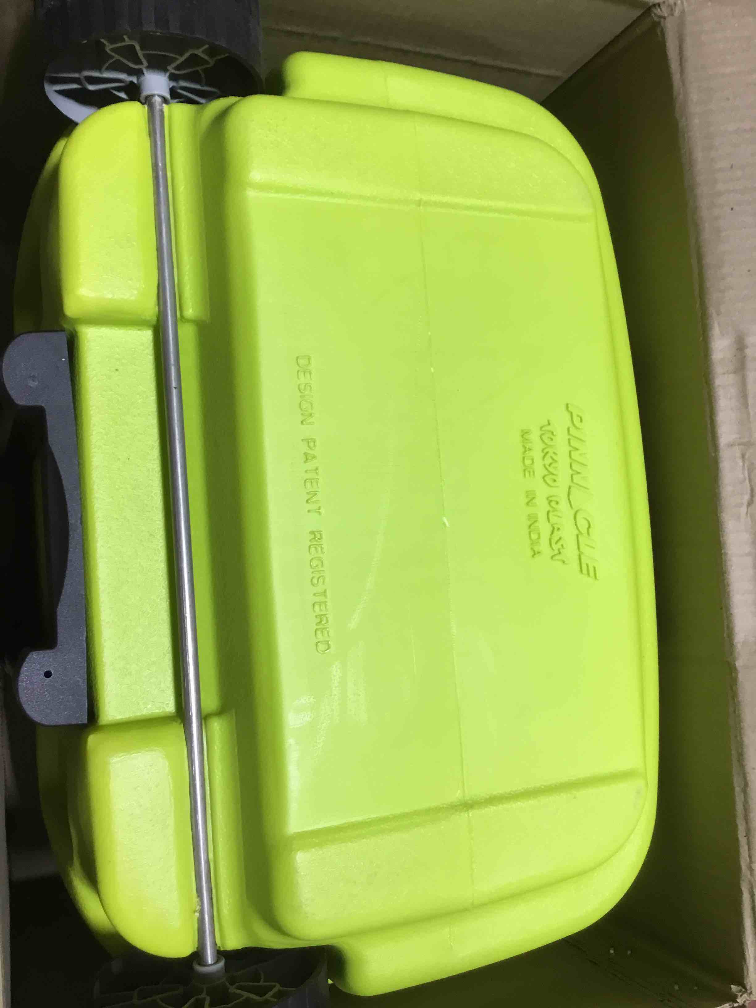 https://s3.amazonaws.com/lotting-images-prod/bidfta/RED3996254_1709913394444.jpeg