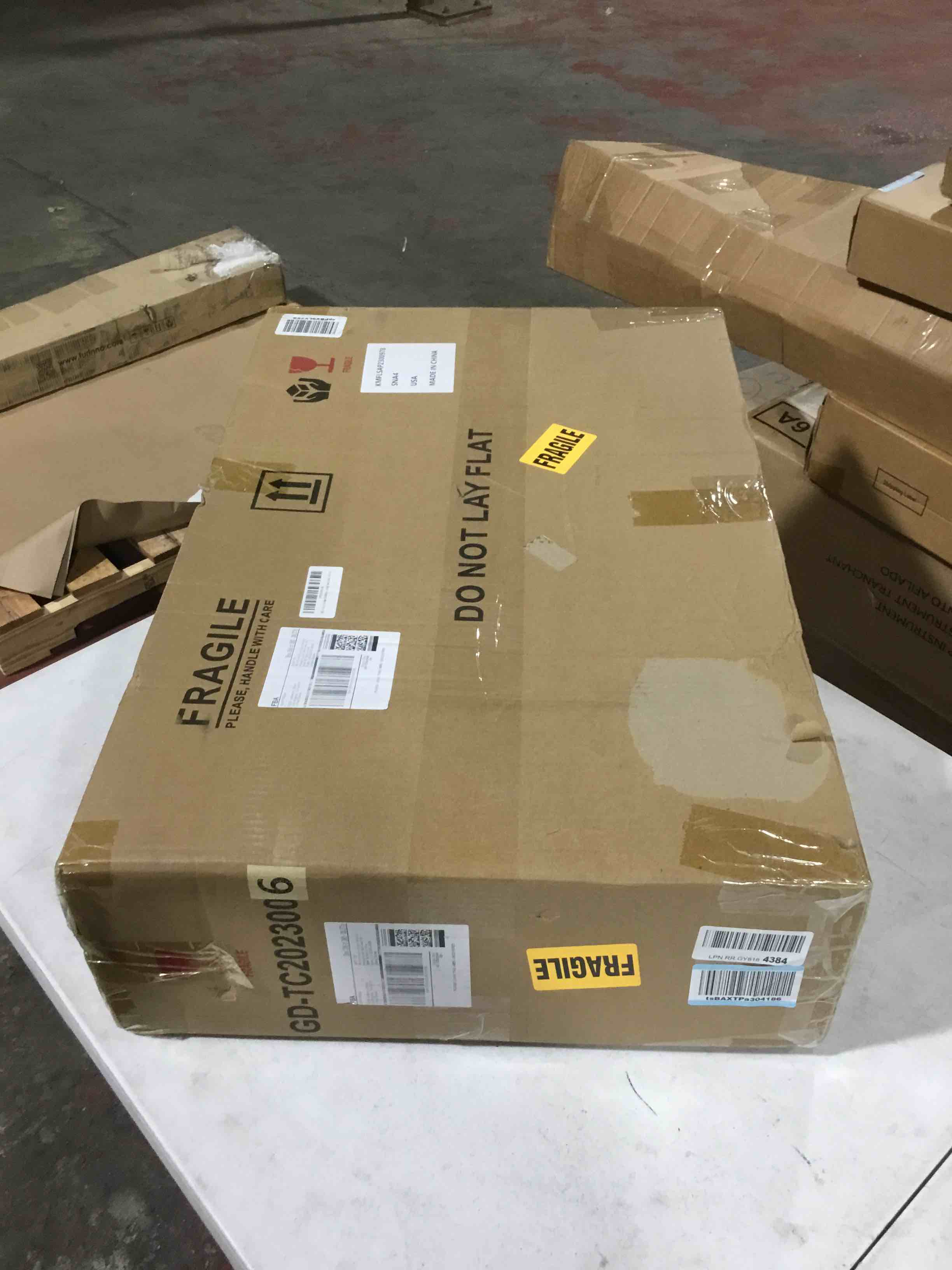 https://s3.amazonaws.com/lotting-images-prod/bidfta/RED3996716_1704201168317.jpeg