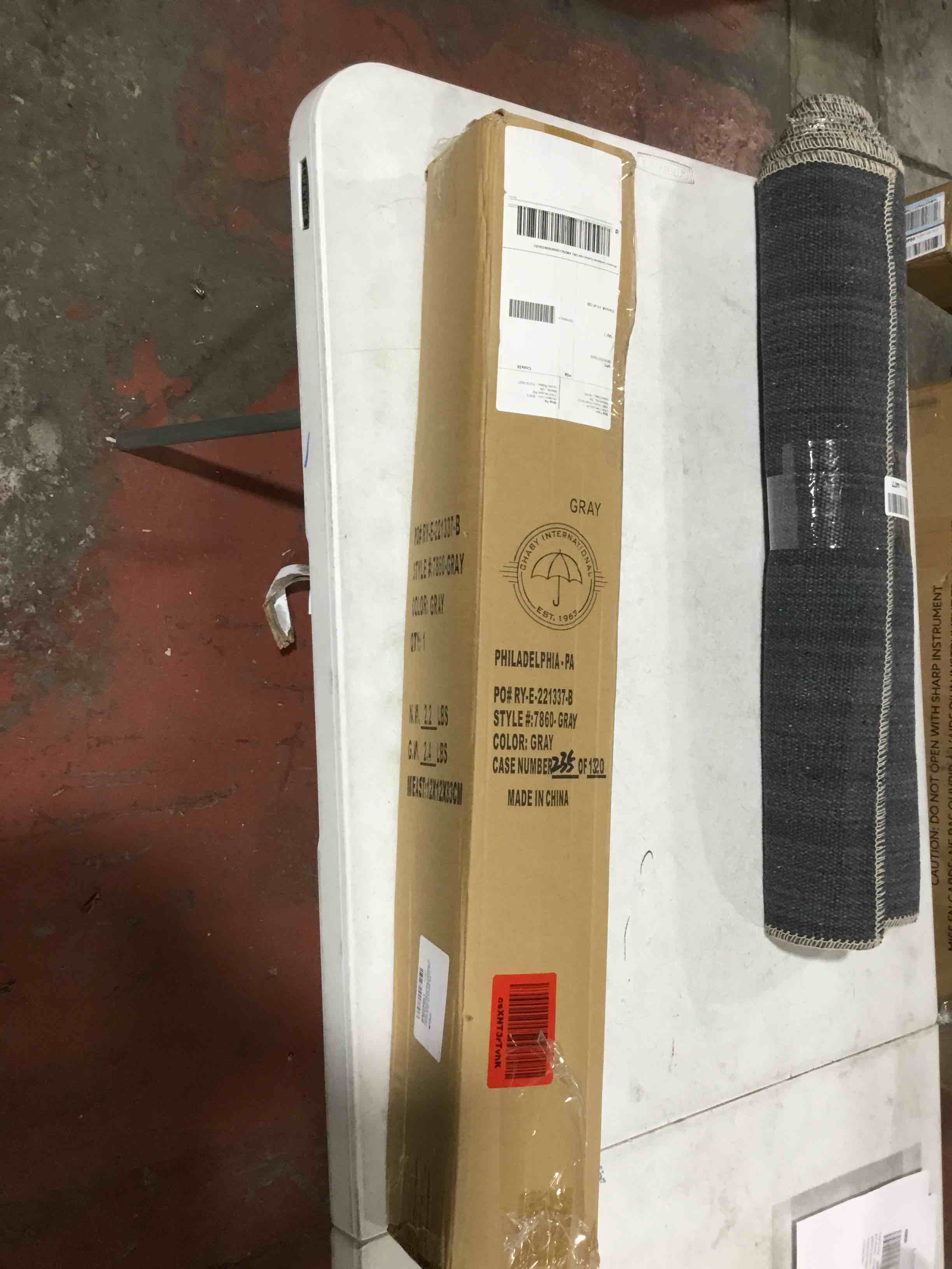 https://s3.amazonaws.com/lotting-images-prod/bidfta/RED3996722_1704202343839.jpeg