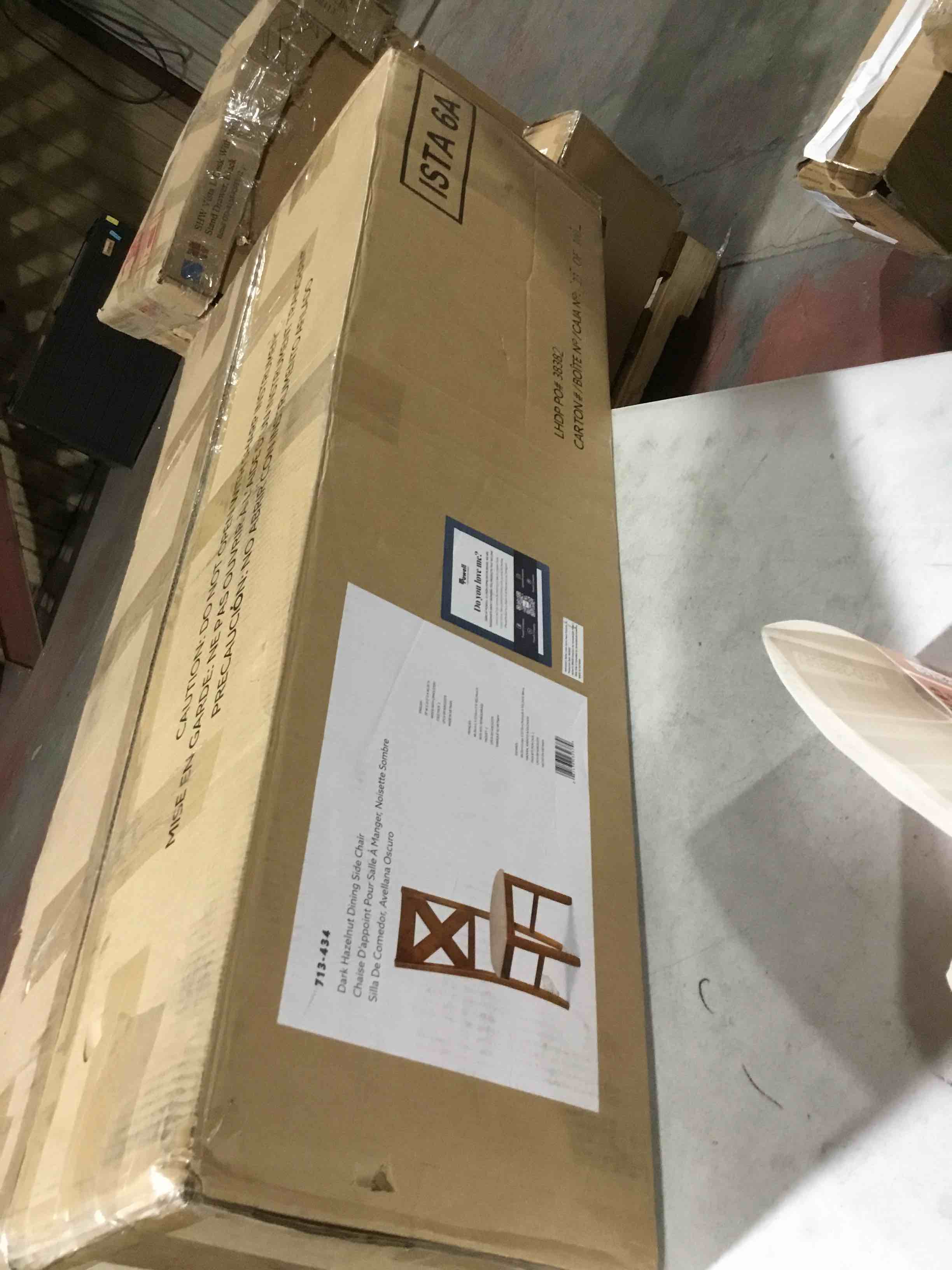 https://s3.amazonaws.com/lotting-images-prod/bidfta/RED3996725_1704202802188.jpeg