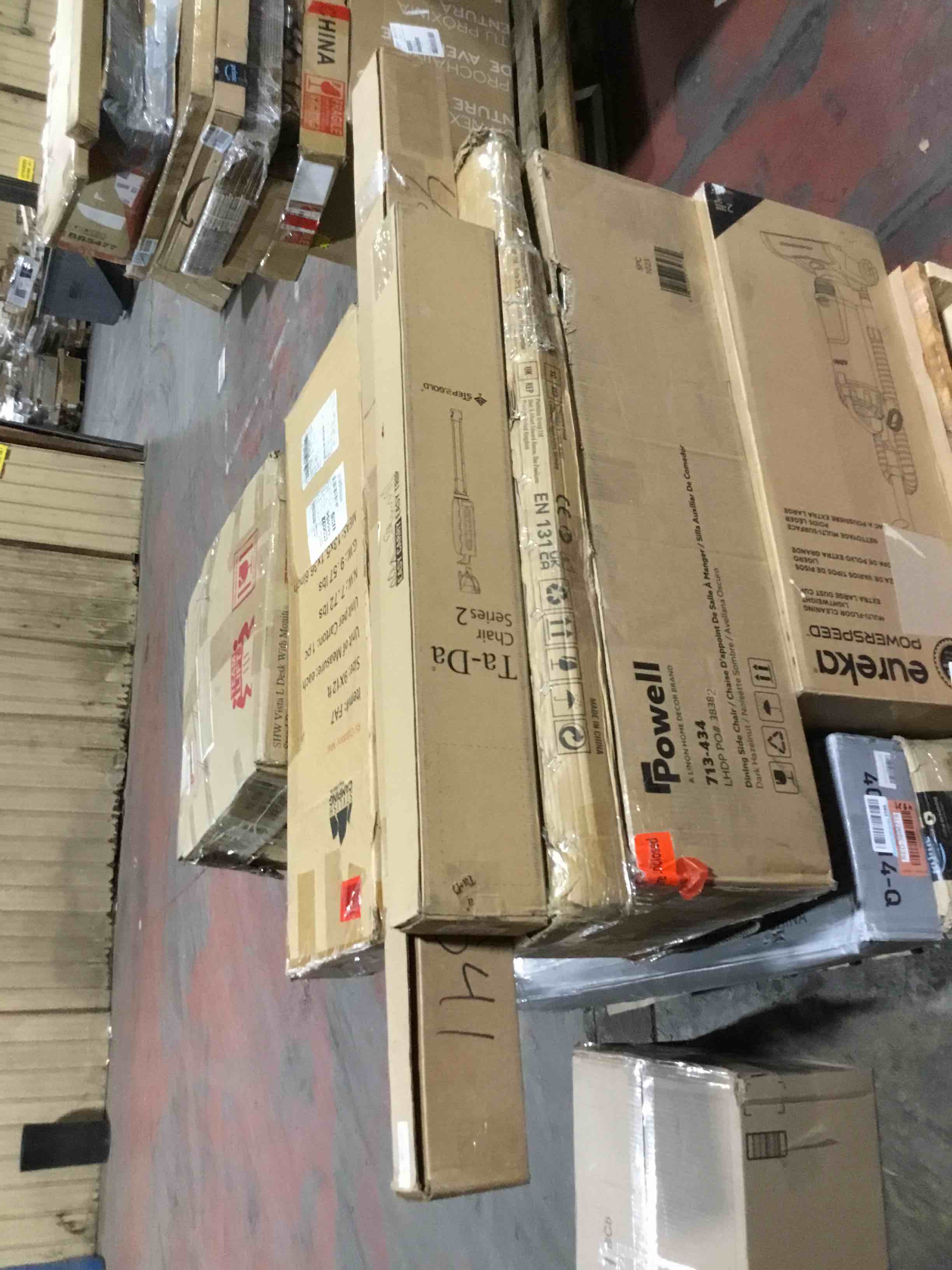 https://s3.amazonaws.com/lotting-images-prod/bidfta/RED3996729_1704204451542.jpeg