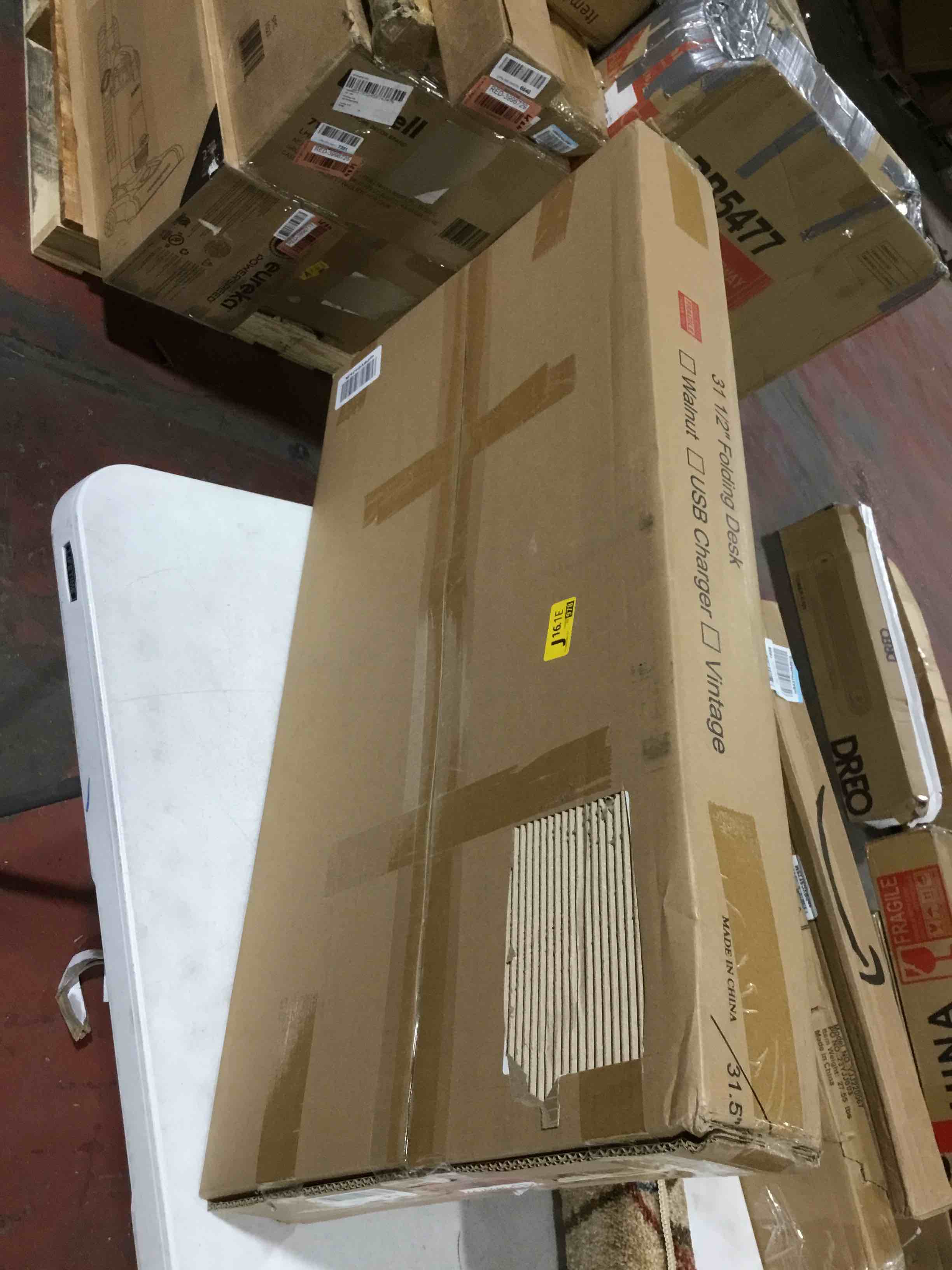 https://s3.amazonaws.com/lotting-images-prod/bidfta/RED3996733_1704205075560.jpeg