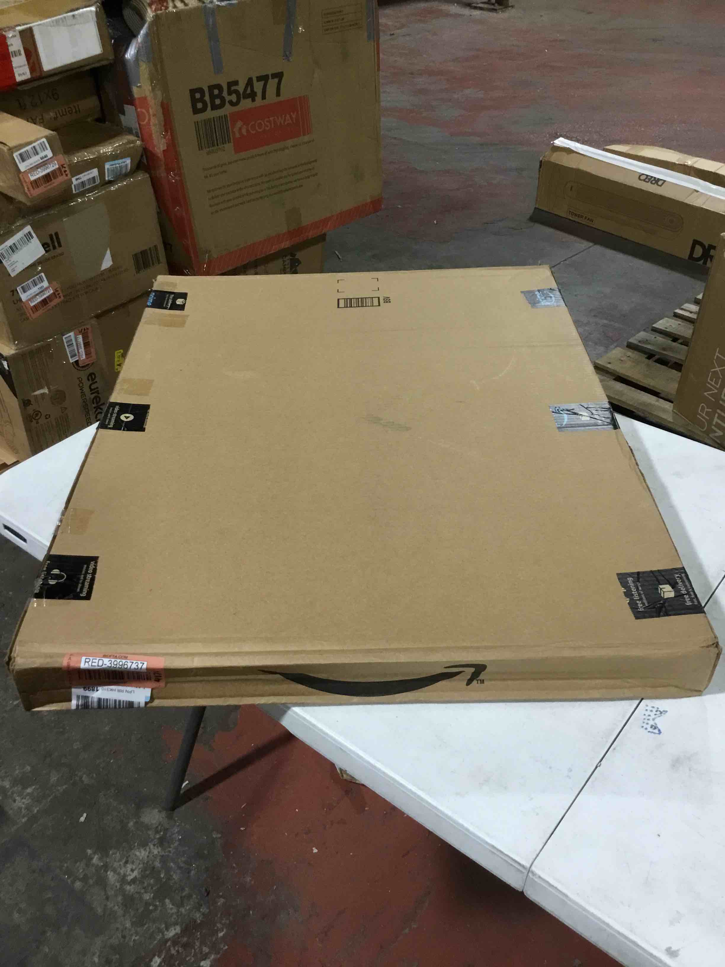 https://s3.amazonaws.com/lotting-images-prod/bidfta/RED3996737_1704205584728.jpeg