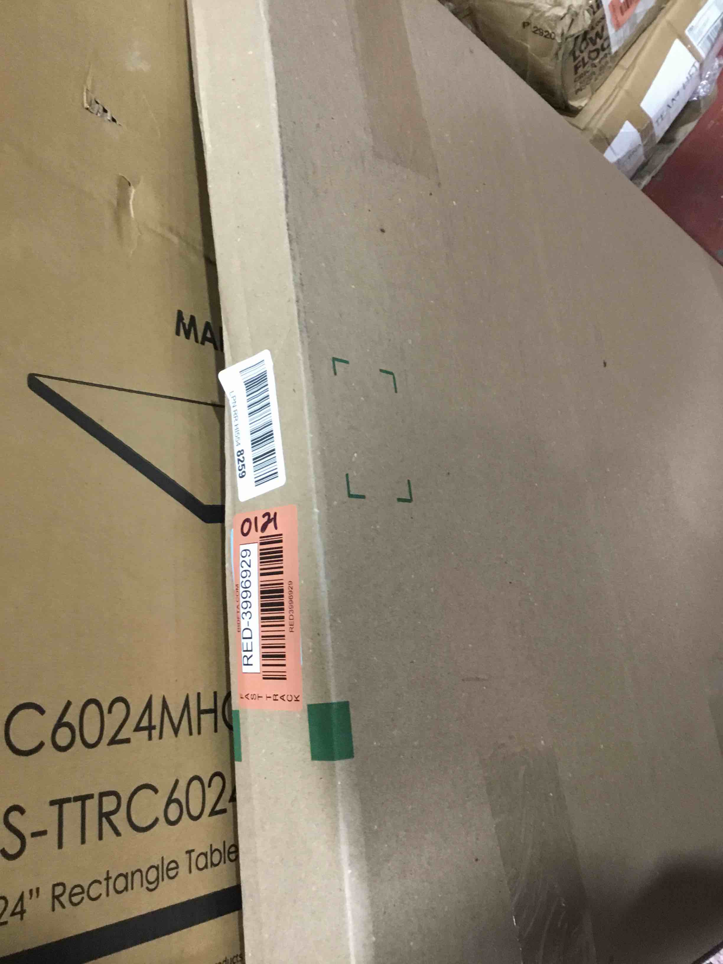 https://s3.amazonaws.com/lotting-images-prod/bidfta/RED3996929_1704896256246.jpeg