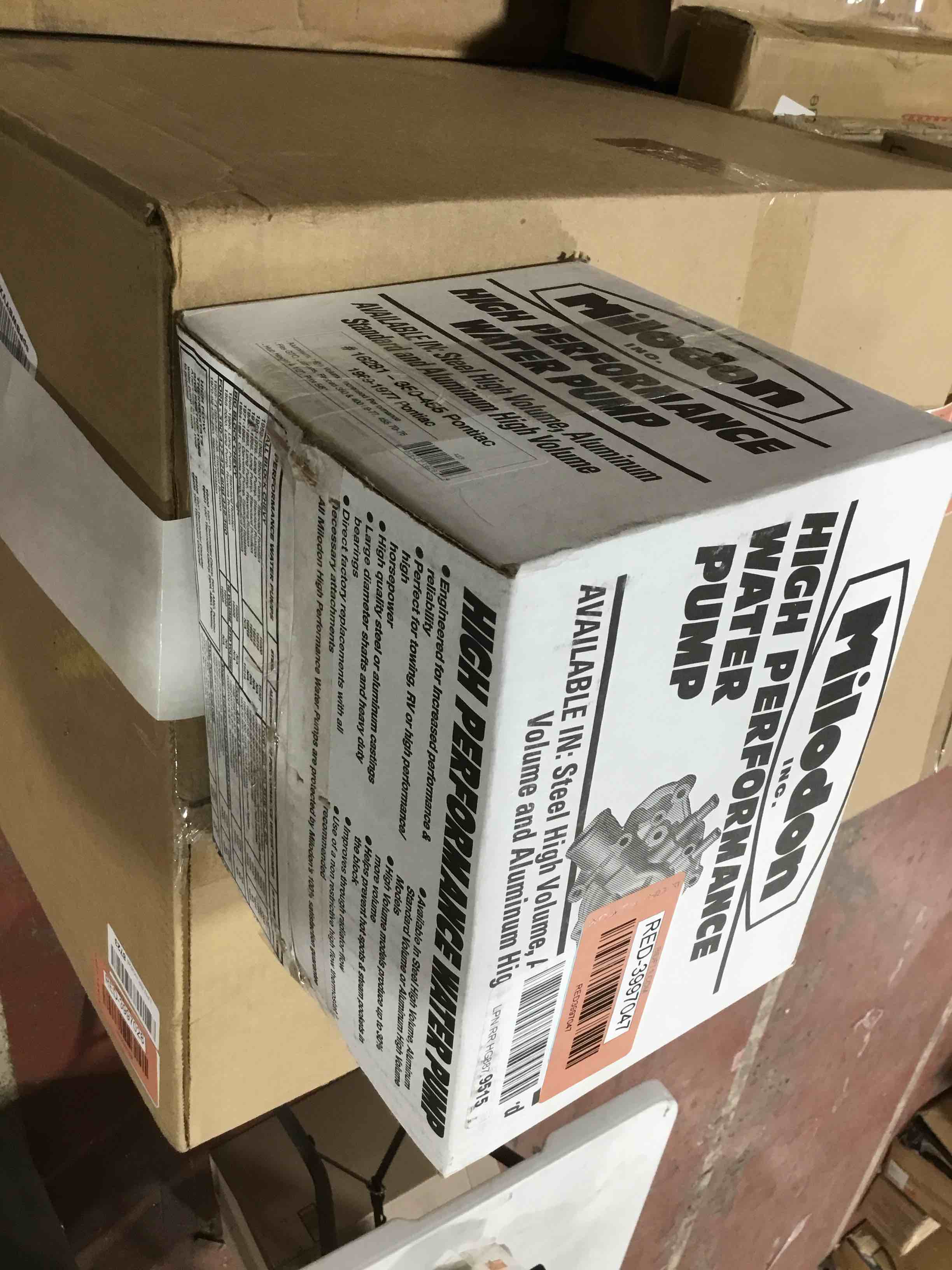 https://s3.amazonaws.com/lotting-images-prod/bidfta/RED3997047_1705504061109.jpeg