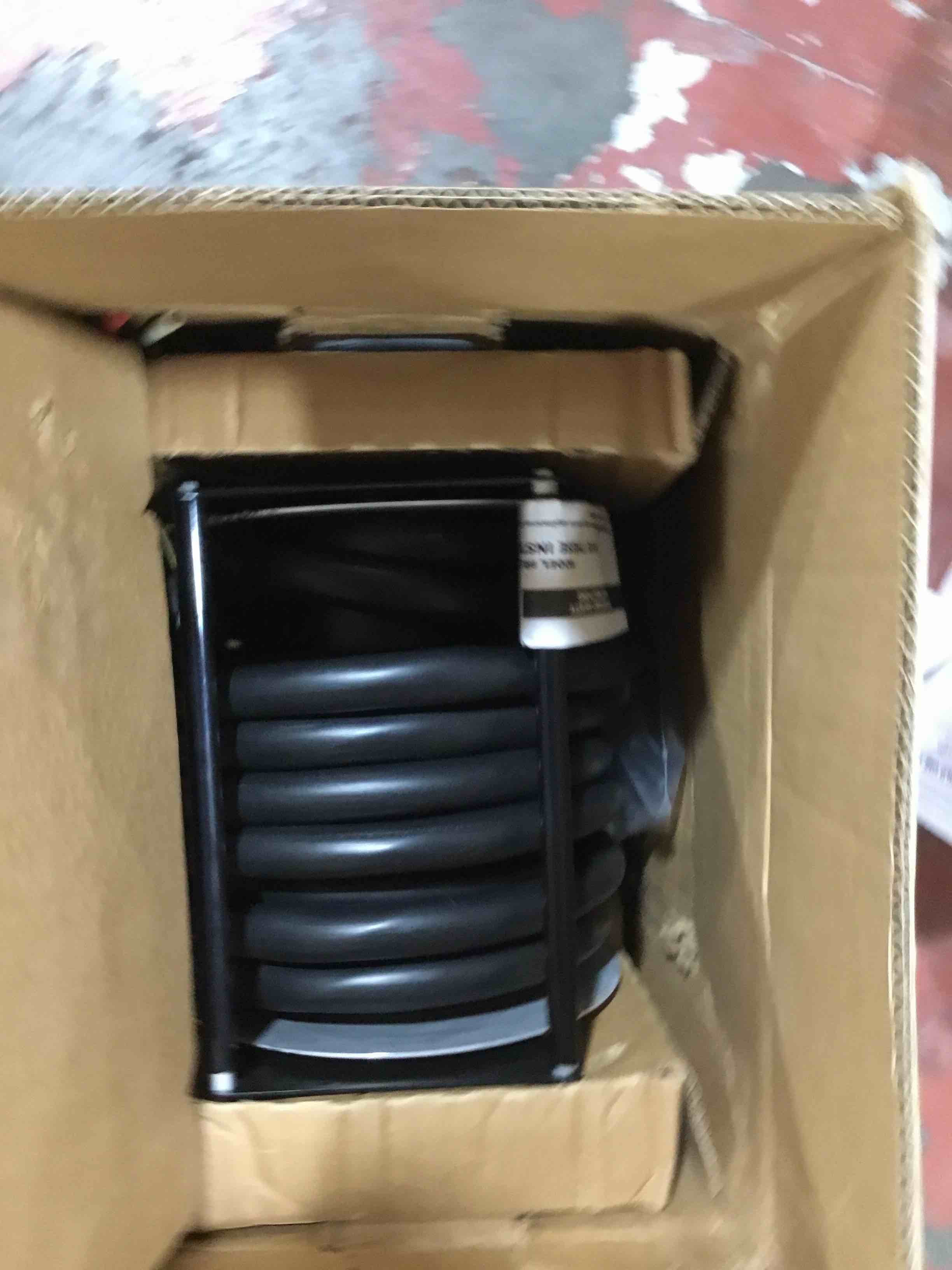 https://s3.amazonaws.com/lotting-images-prod/bidfta/RED3997540_1708352127058.jpeg