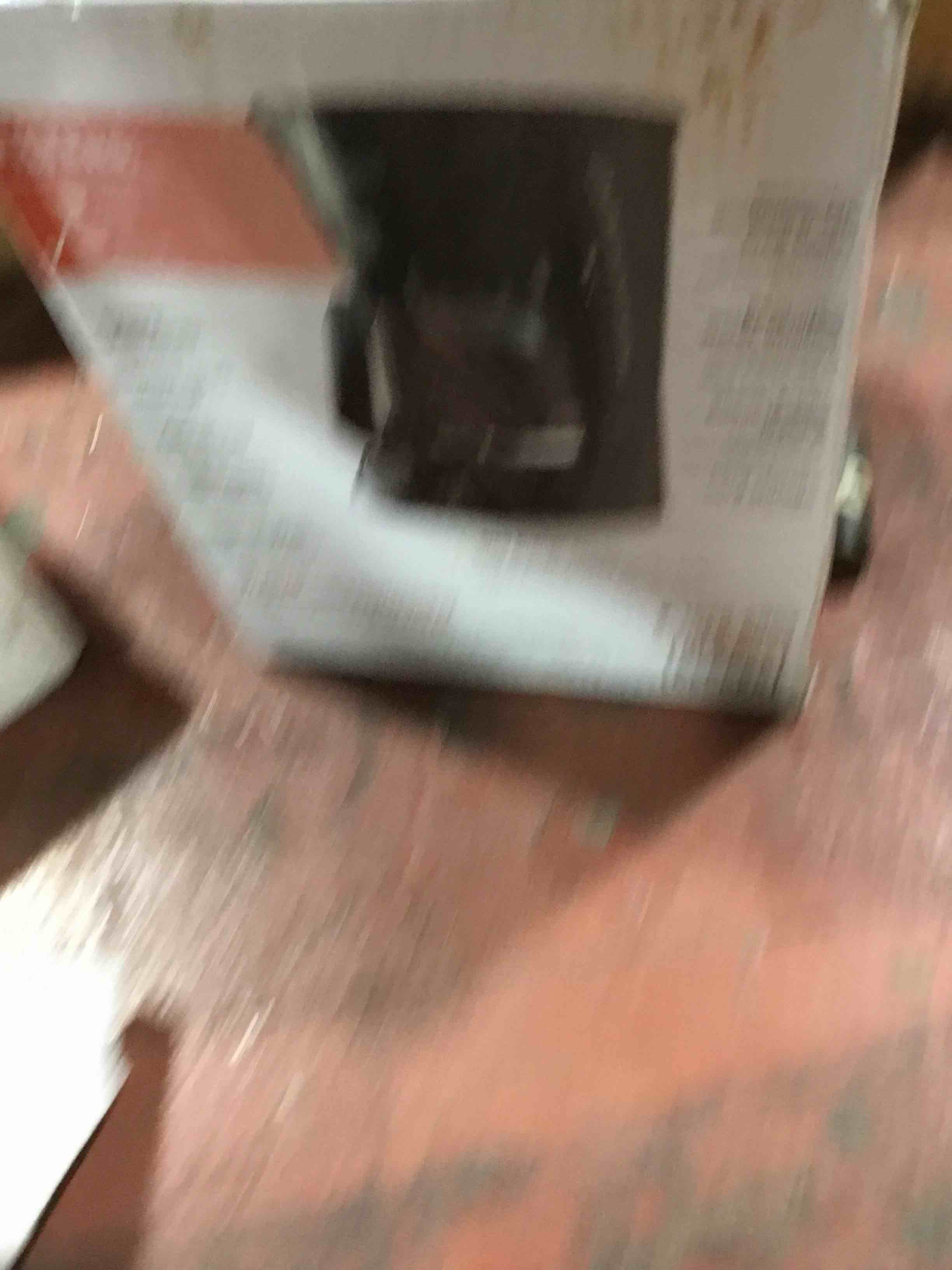 https://s3.amazonaws.com/lotting-images-prod/bidfta/RED3997542_1708352981811.jpeg