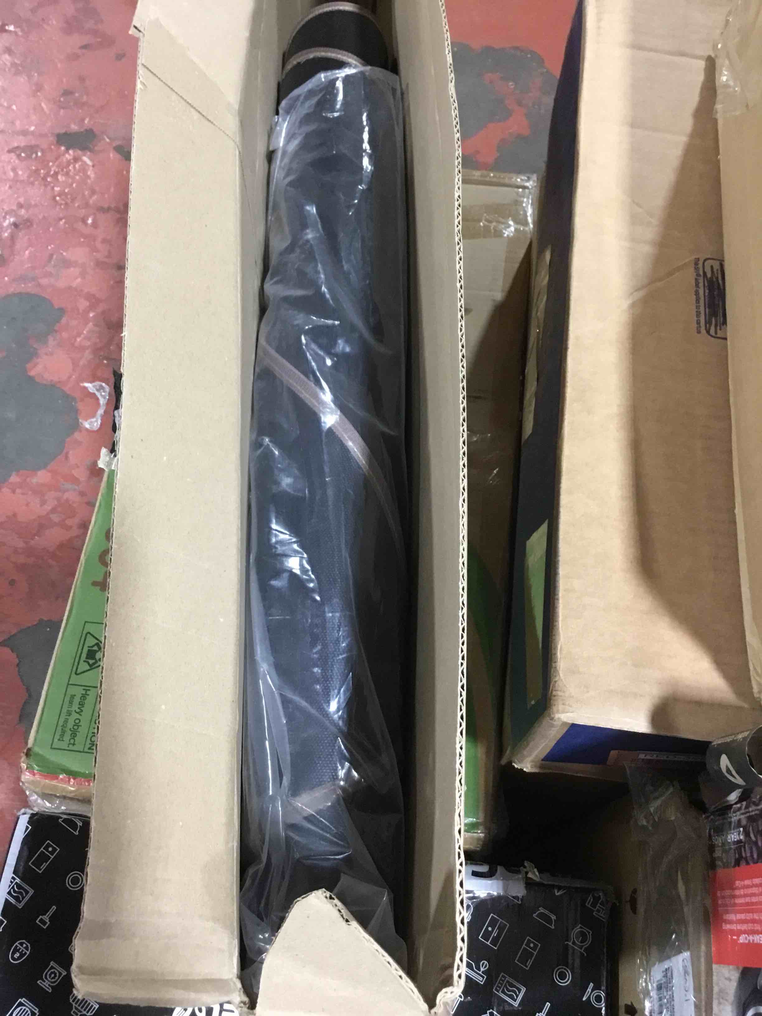 https://s3.amazonaws.com/lotting-images-prod/bidfta/RED3997560_1708354248291.jpeg