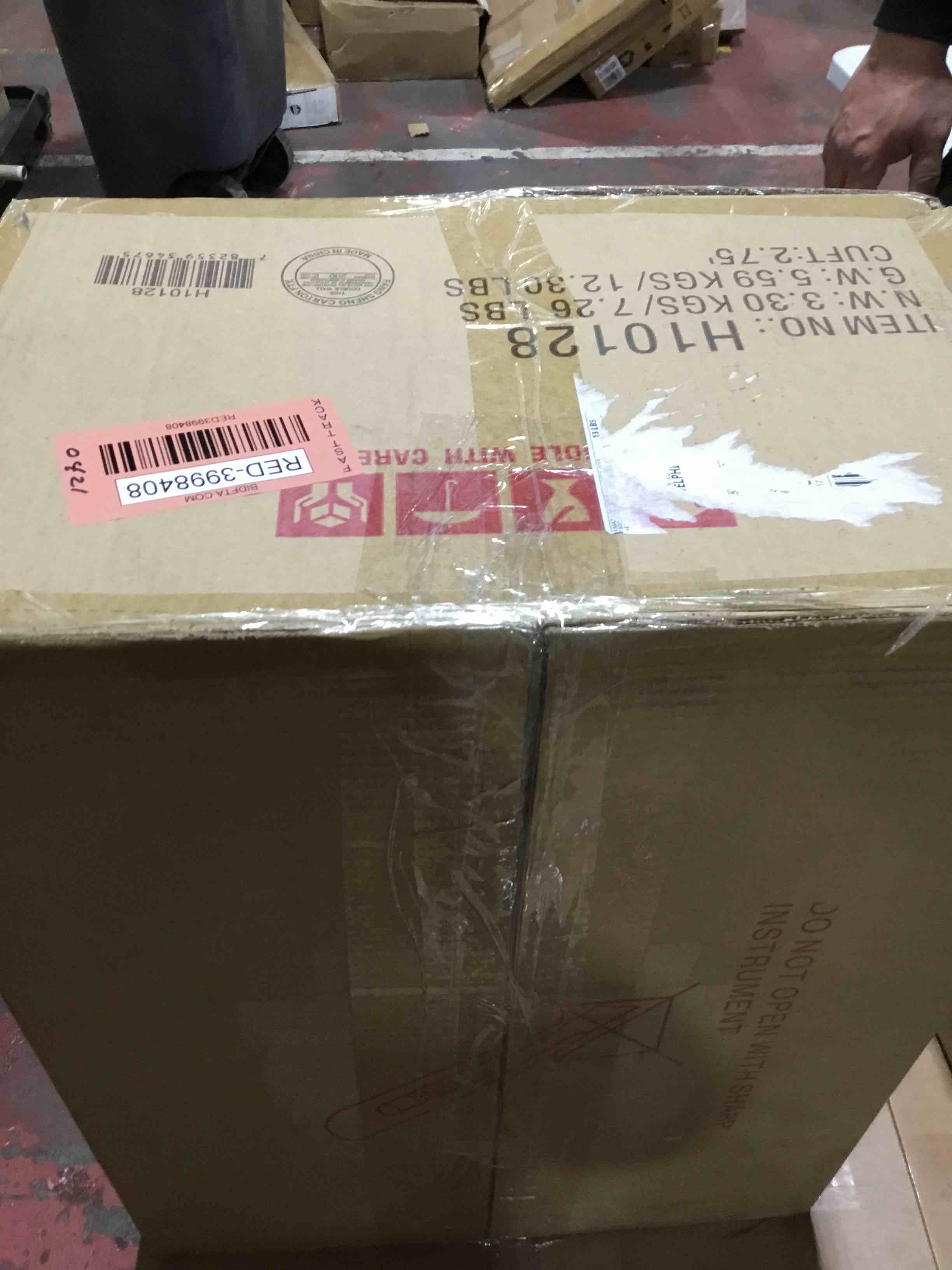https://s3.amazonaws.com/lotting-images-prod/bidfta/RED3998408_1706623314438.jpeg