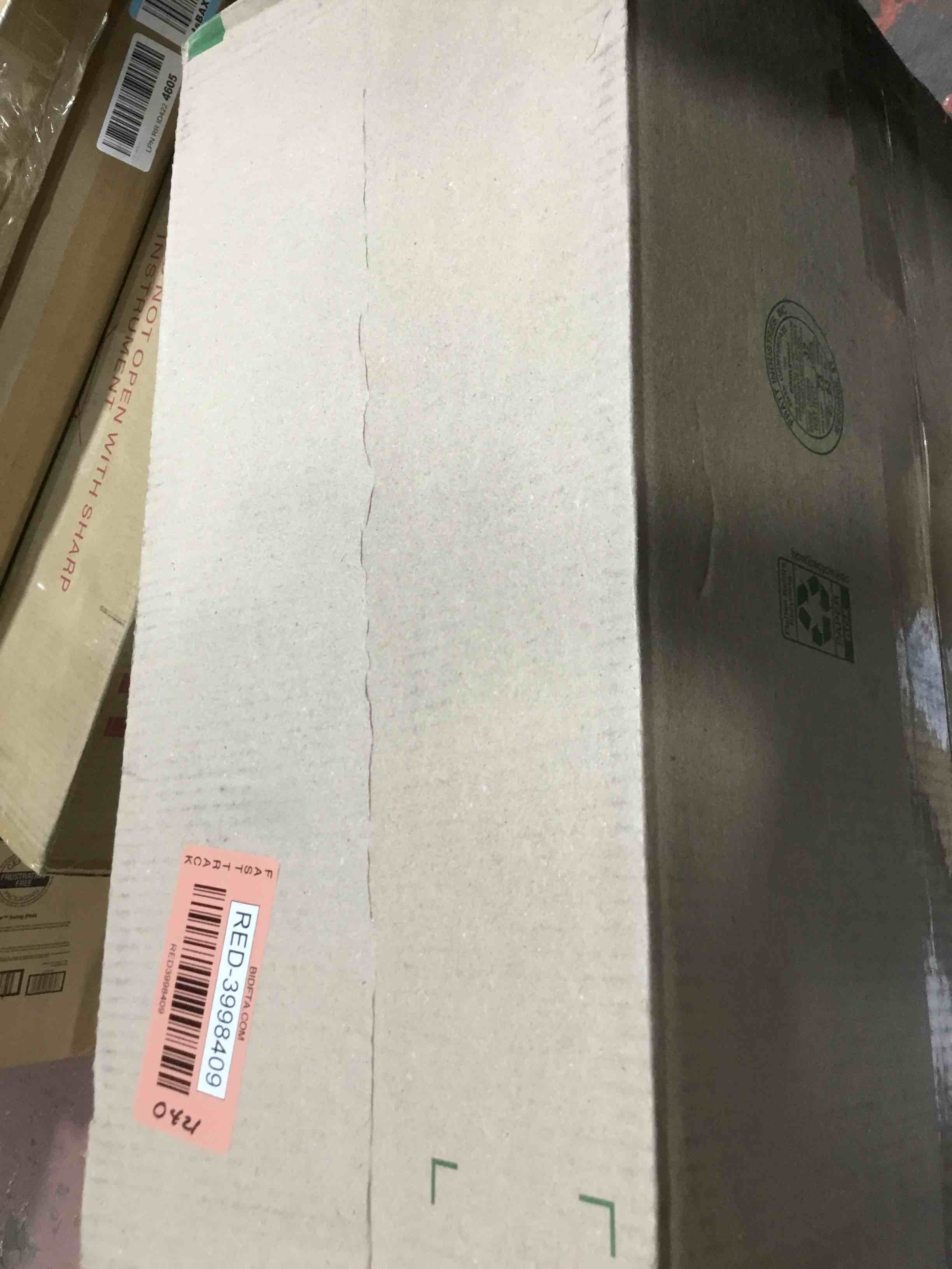 https://s3.amazonaws.com/lotting-images-prod/bidfta/RED3998409_1706622822897.jpeg