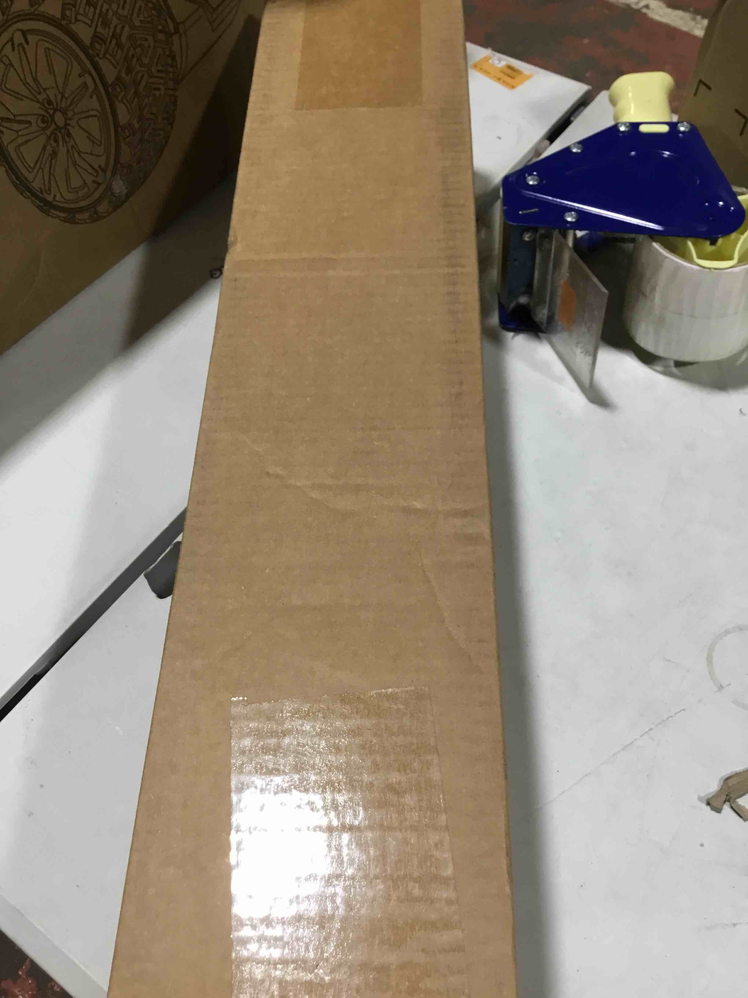 https://s3.amazonaws.com/lotting-images-prod/bidfta/RED3998419_1706624571501.jpeg