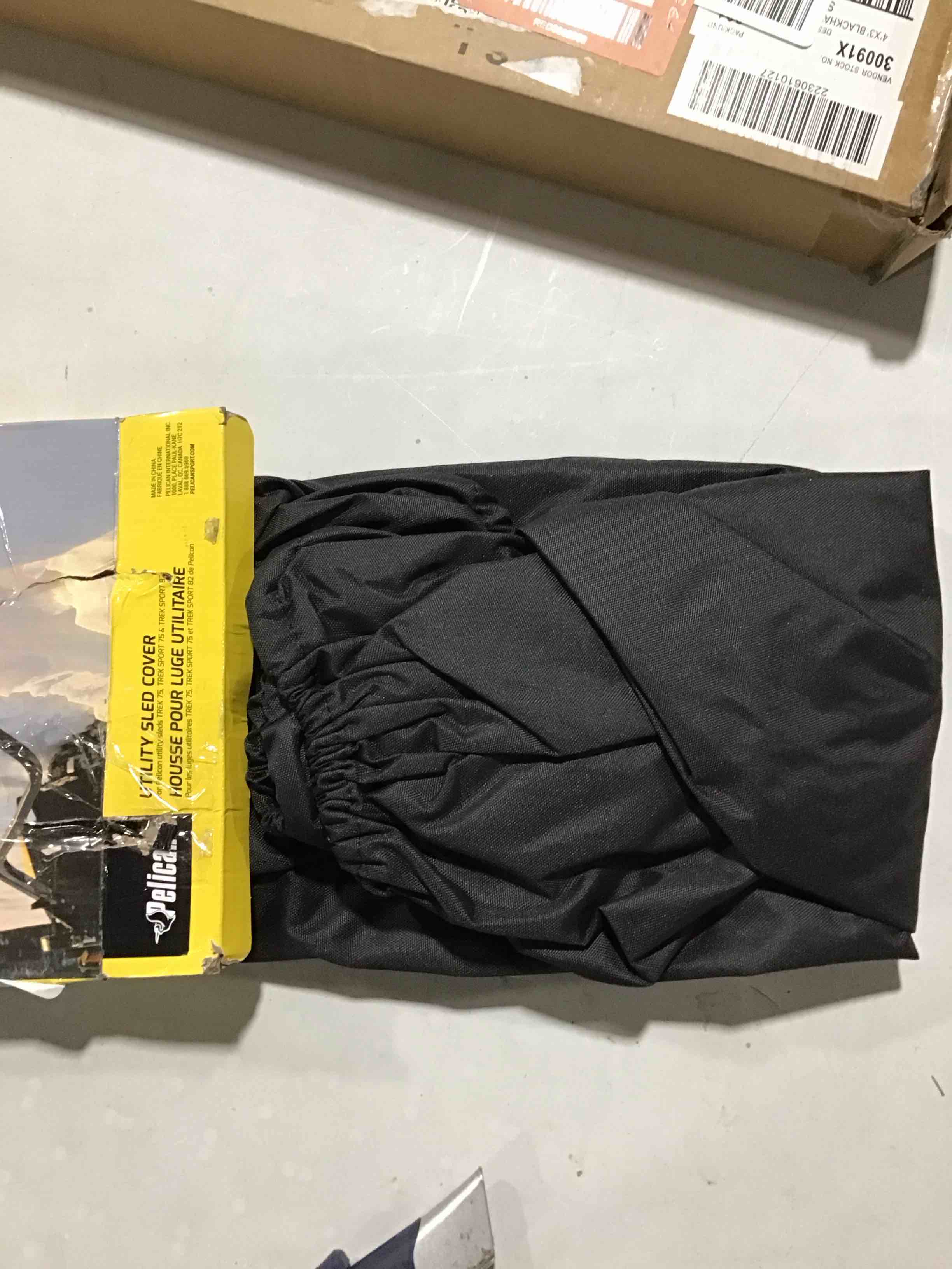 https://s3.amazonaws.com/lotting-images-prod/bidfta/RED3999000_1707237631342.jpeg