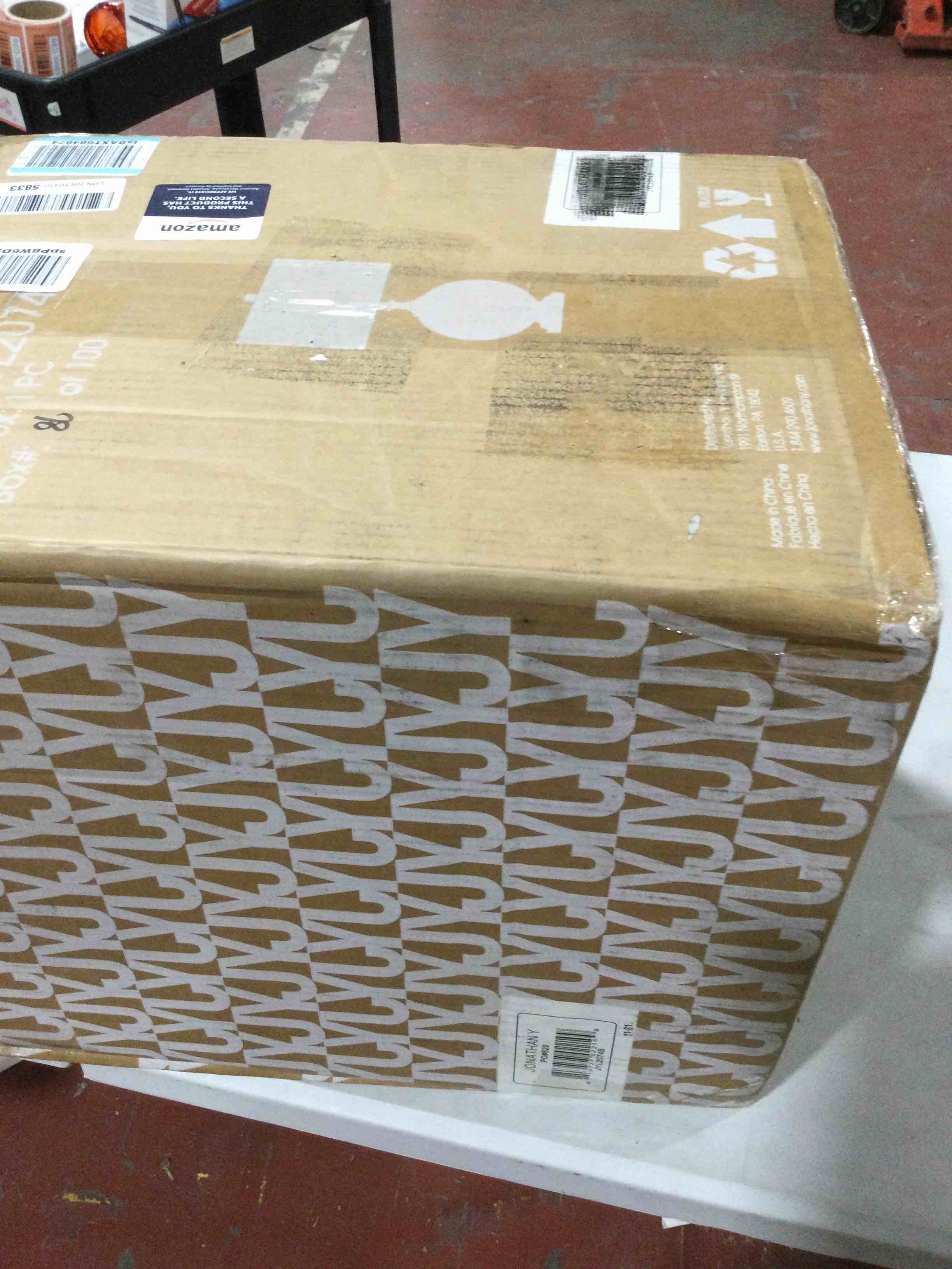 https://s3.amazonaws.com/lotting-images-prod/bidfta/RED3999258_1707343001364.jpeg