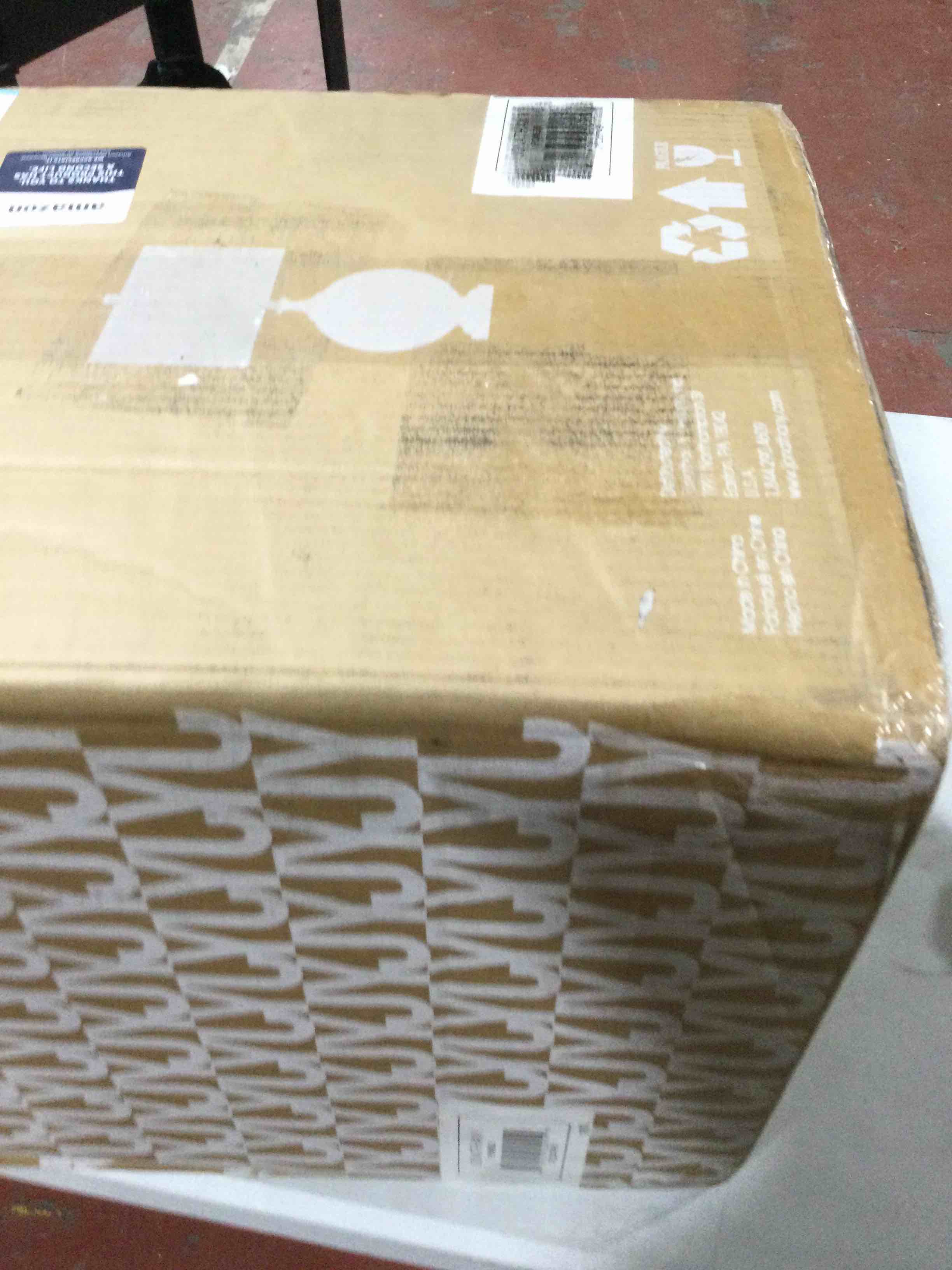 https://s3.amazonaws.com/lotting-images-prod/bidfta/RED3999258_1707343002997.jpeg