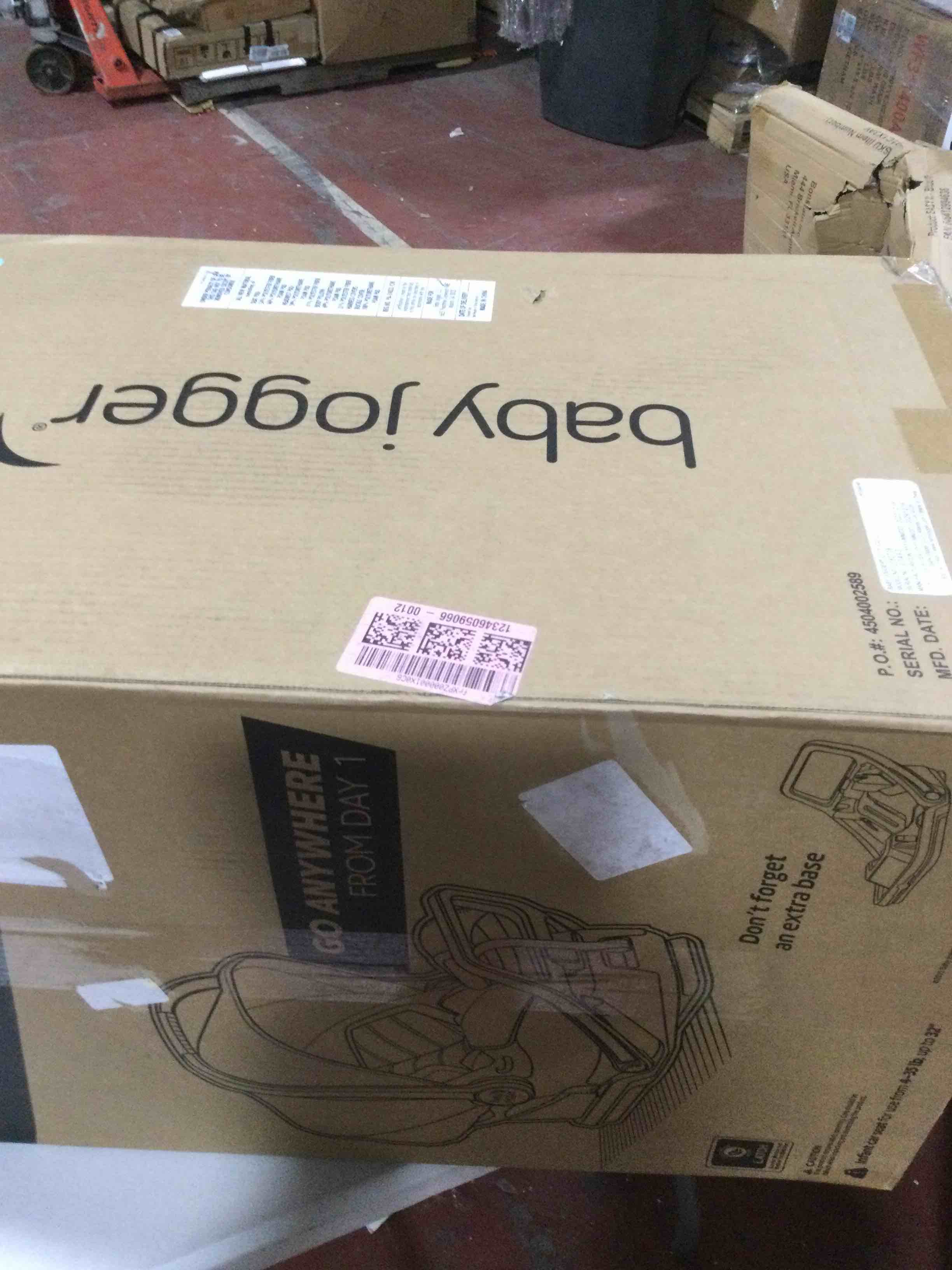 https://s3.amazonaws.com/lotting-images-prod/bidfta/RED3999266_1707344003117.jpeg