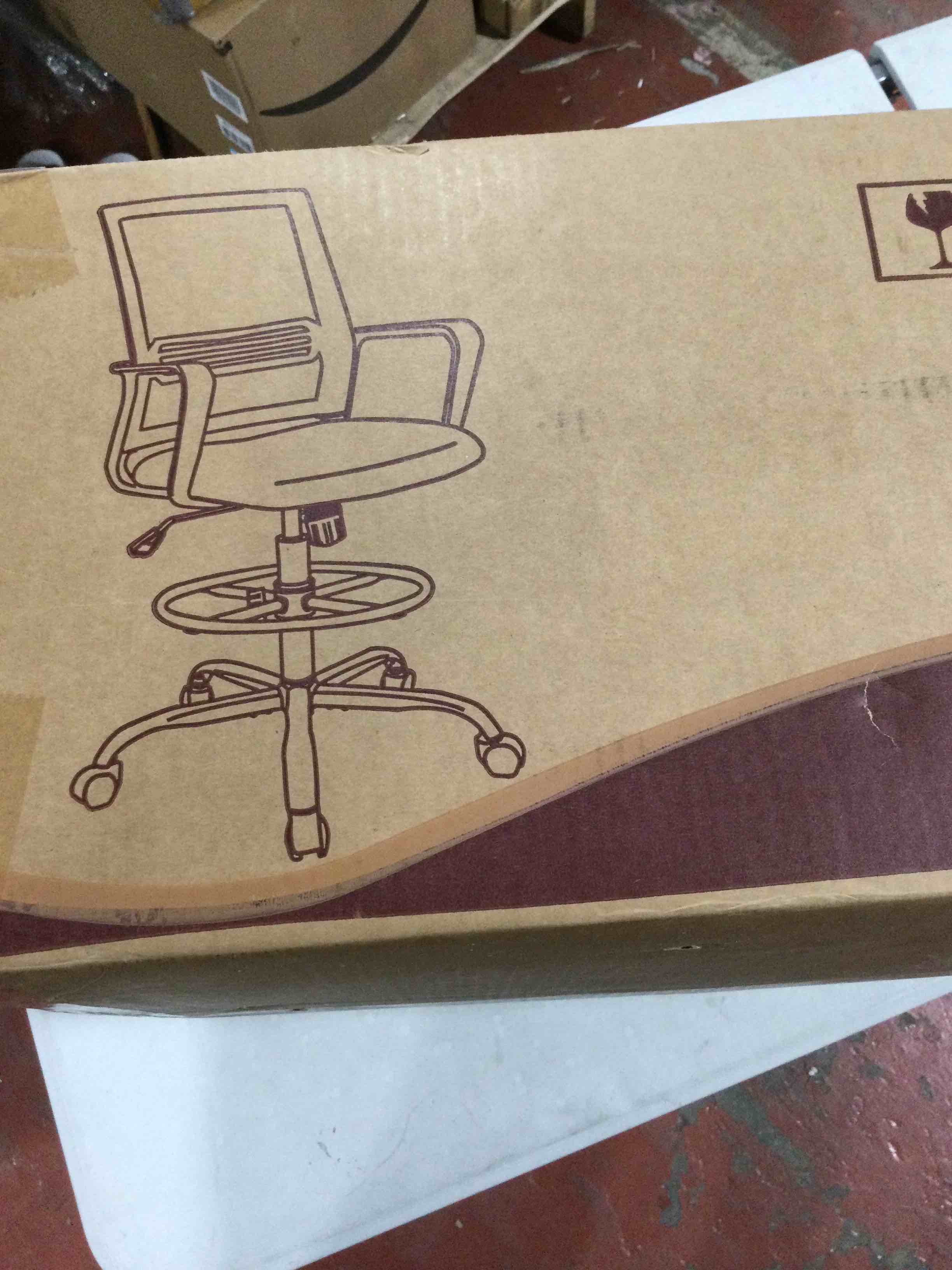 https://s3.amazonaws.com/lotting-images-prod/bidfta/RED3999276_1707342115755.jpeg