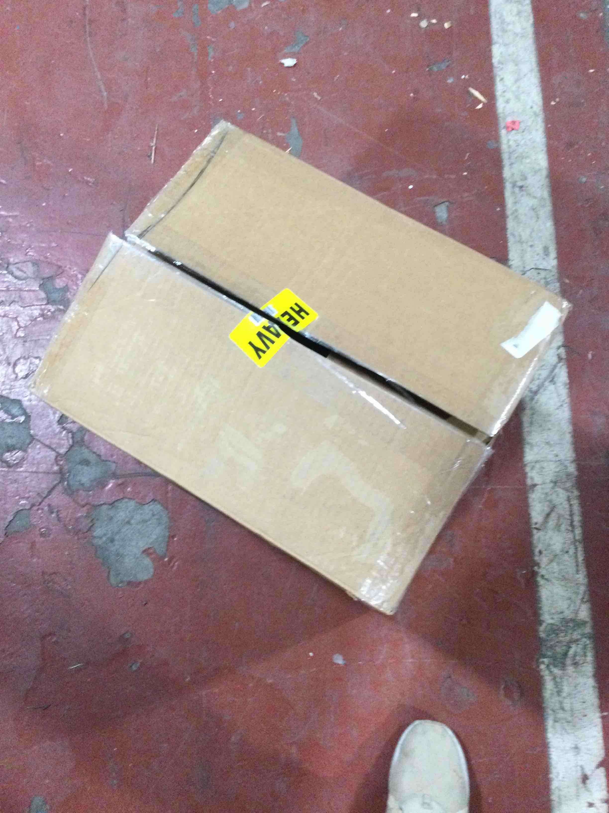 https://s3.amazonaws.com/lotting-images-prod/bidfta/RED3999278_1707341857562.jpeg