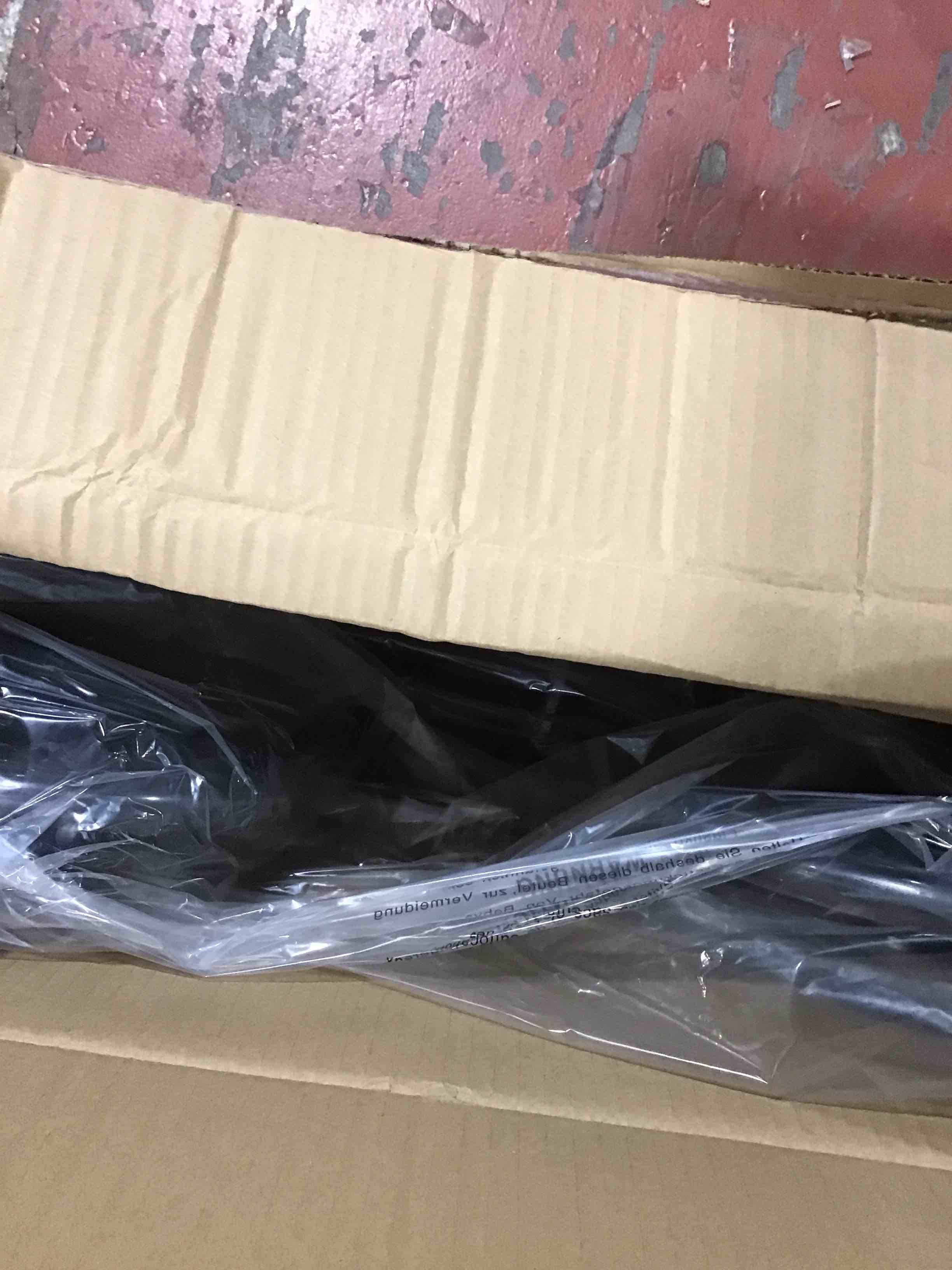 https://s3.amazonaws.com/lotting-images-prod/bidfta/RED3999316_1707423820501.jpeg