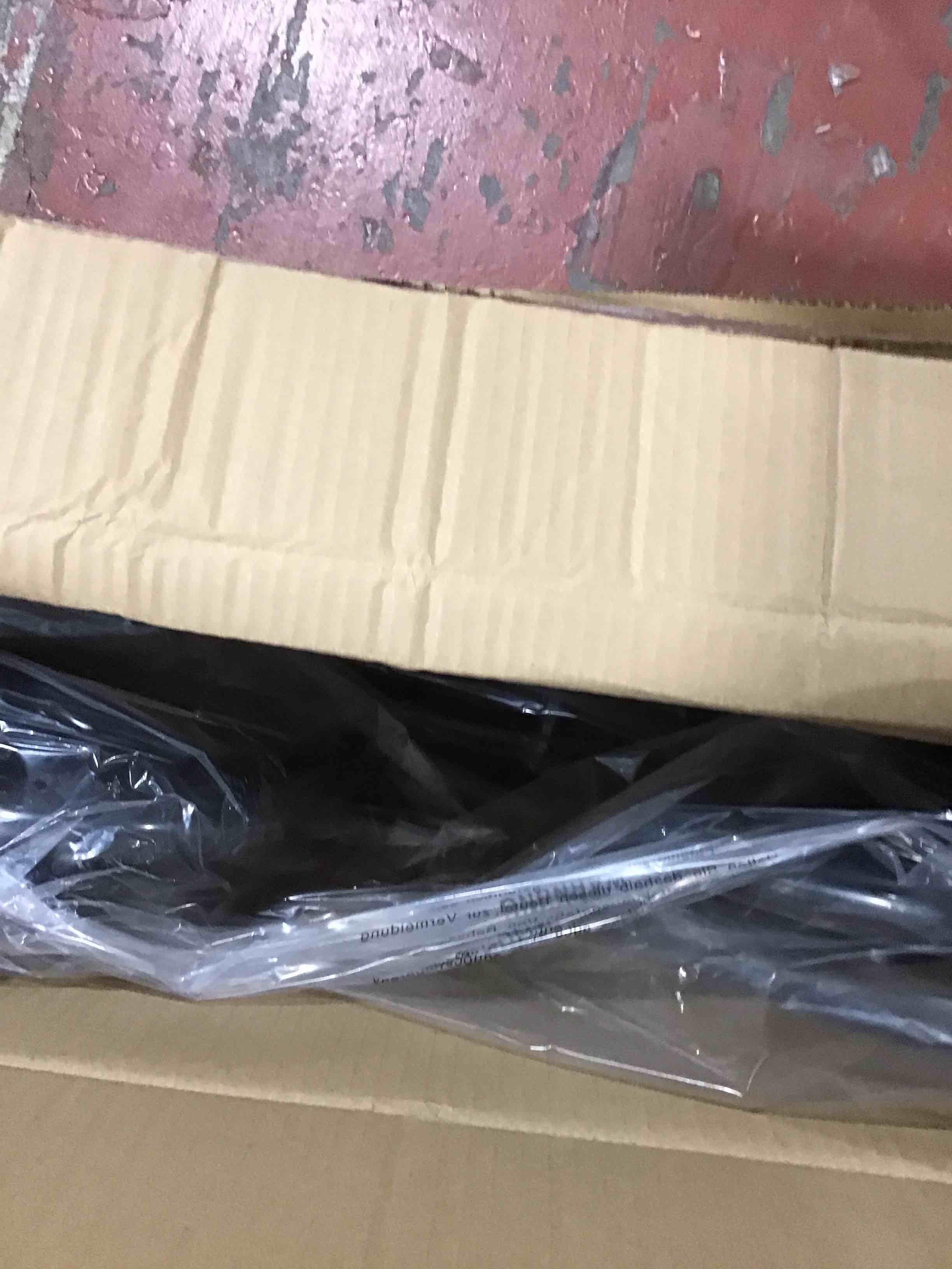 https://s3.amazonaws.com/lotting-images-prod/bidfta/RED3999316_1707423821630.jpeg