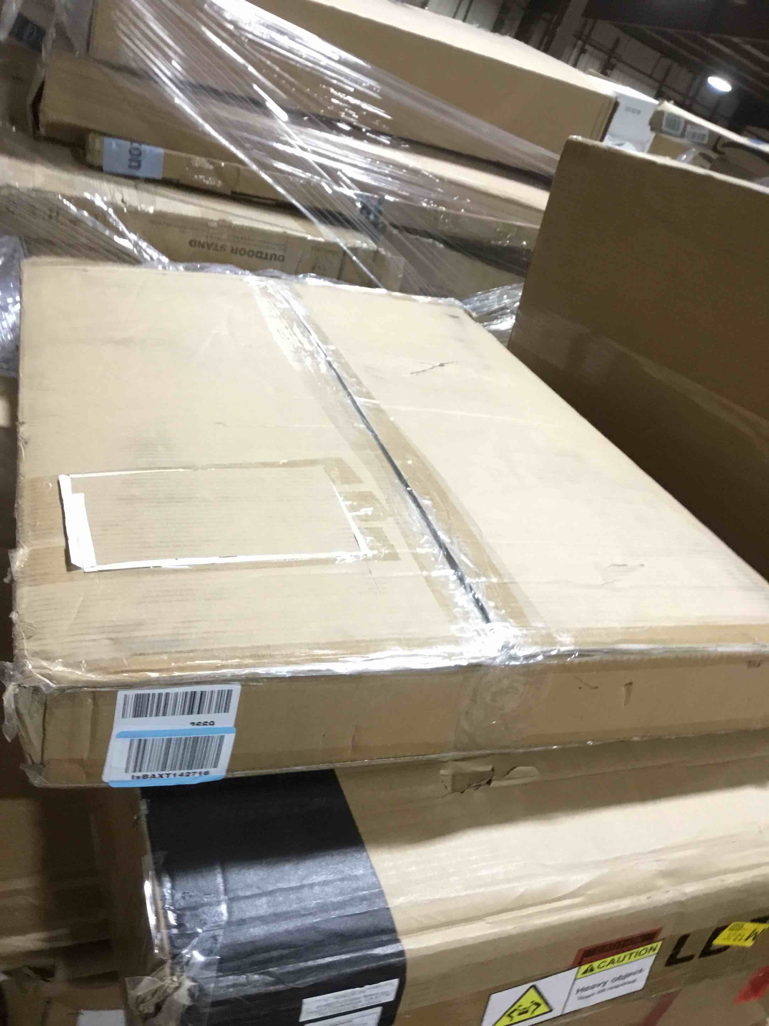 https://s3.amazonaws.com/lotting-images-prod/bidfta/RED3999724_1710861200366.jpeg