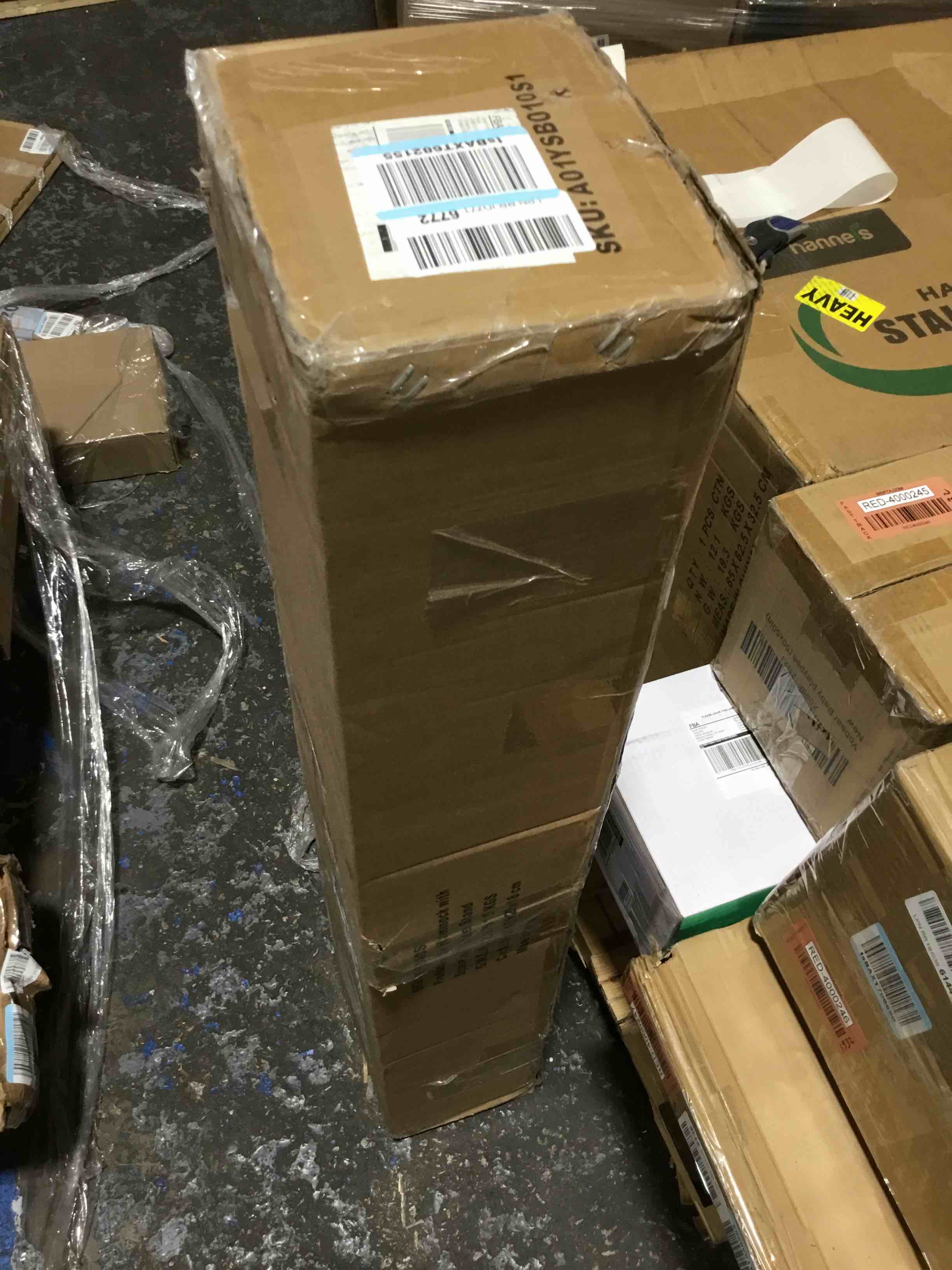https://s3.amazonaws.com/lotting-images-prod/bidfta/RED4000243_1711660304558.jpeg