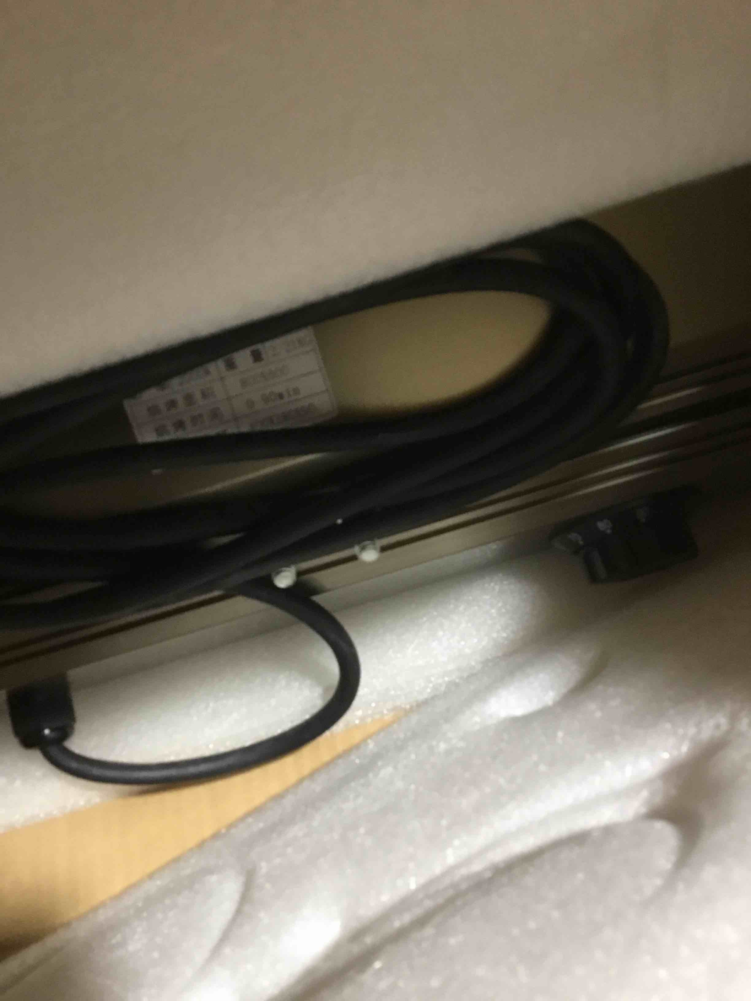 https://s3.amazonaws.com/lotting-images-prod/bidfta/RED4067253_1709923140944.jpeg