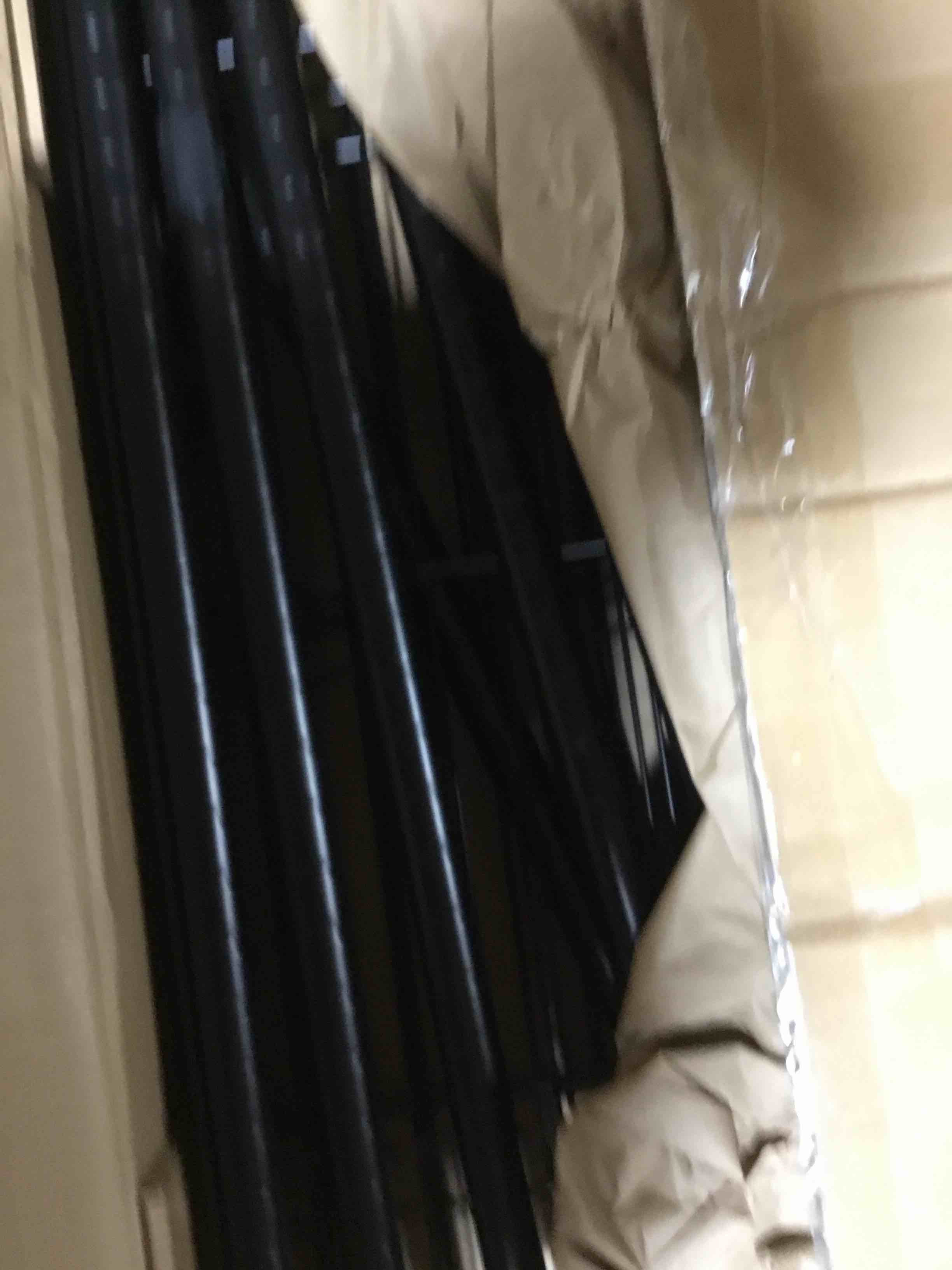 https://s3.amazonaws.com/lotting-images-prod/bidfta/RED4067506_1710517118125.jpeg
