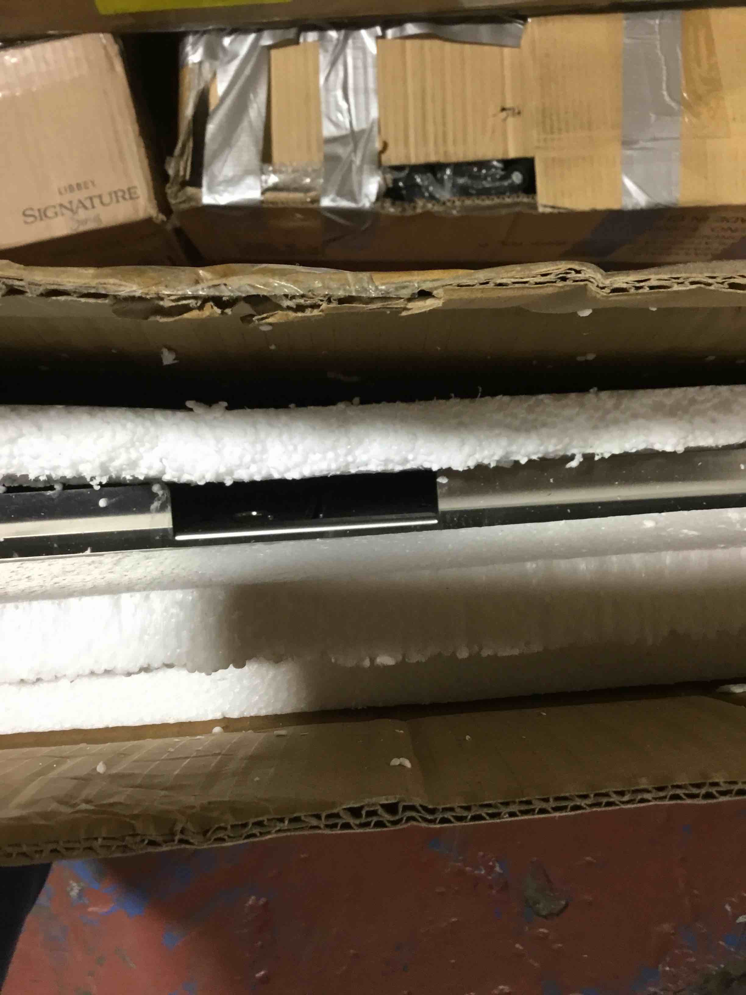 https://s3.amazonaws.com/lotting-images-prod/bidfta/RED4067515_1710521076398.jpeg
