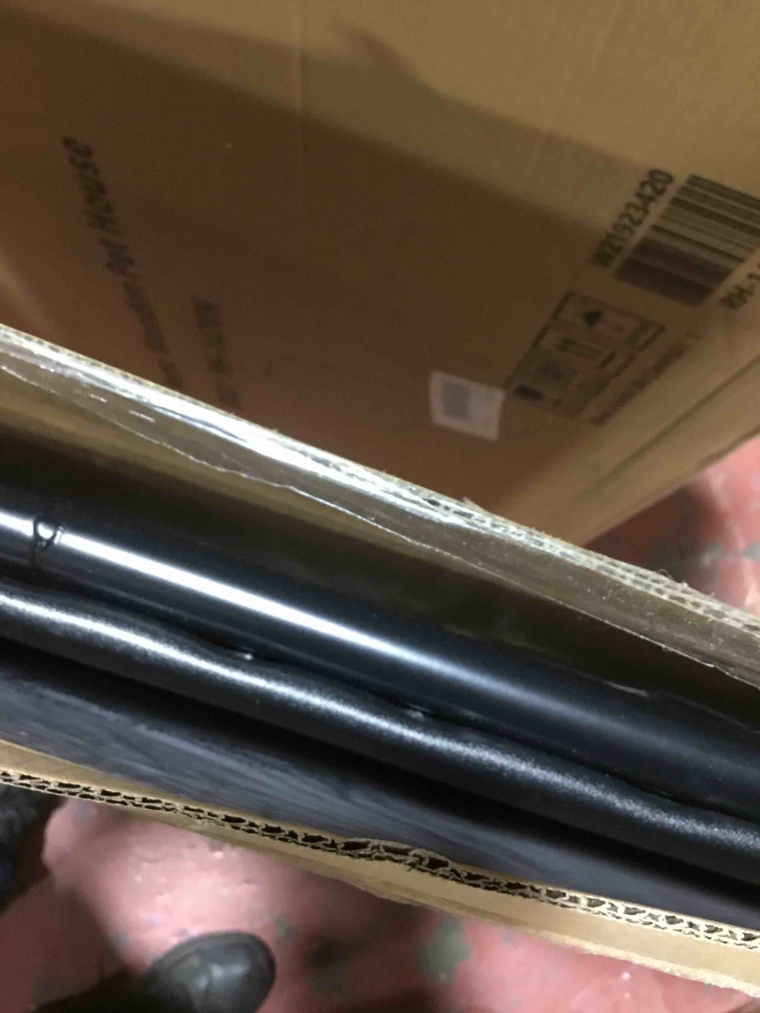 https://s3.amazonaws.com/lotting-images-prod/bidfta/RED4067516_1710521150346.jpeg