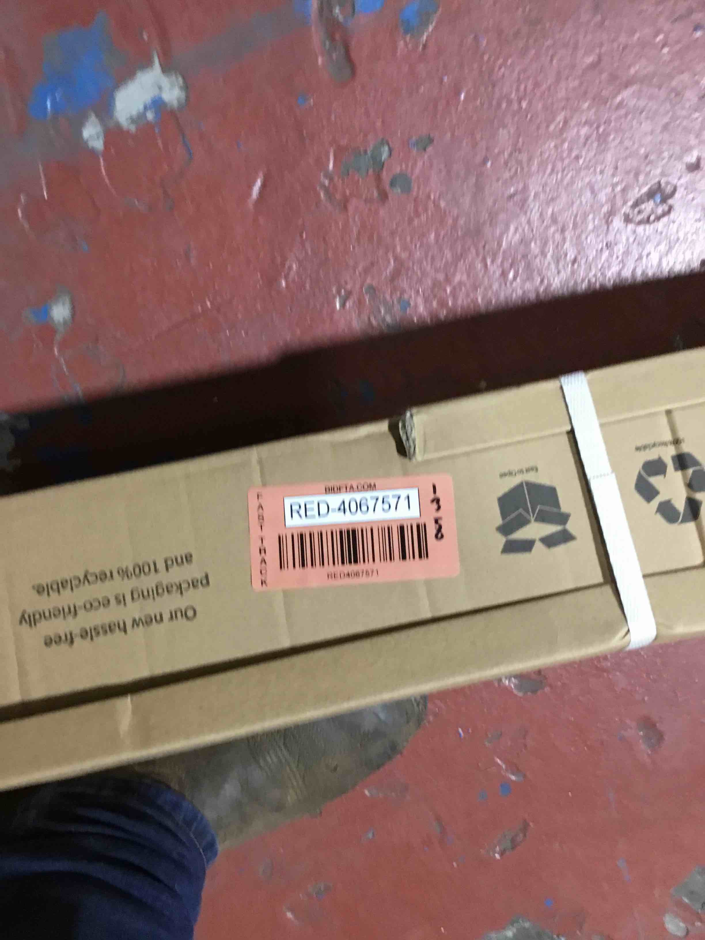 https://s3.amazonaws.com/lotting-images-prod/bidfta/RED4067571_1710538098447.jpeg