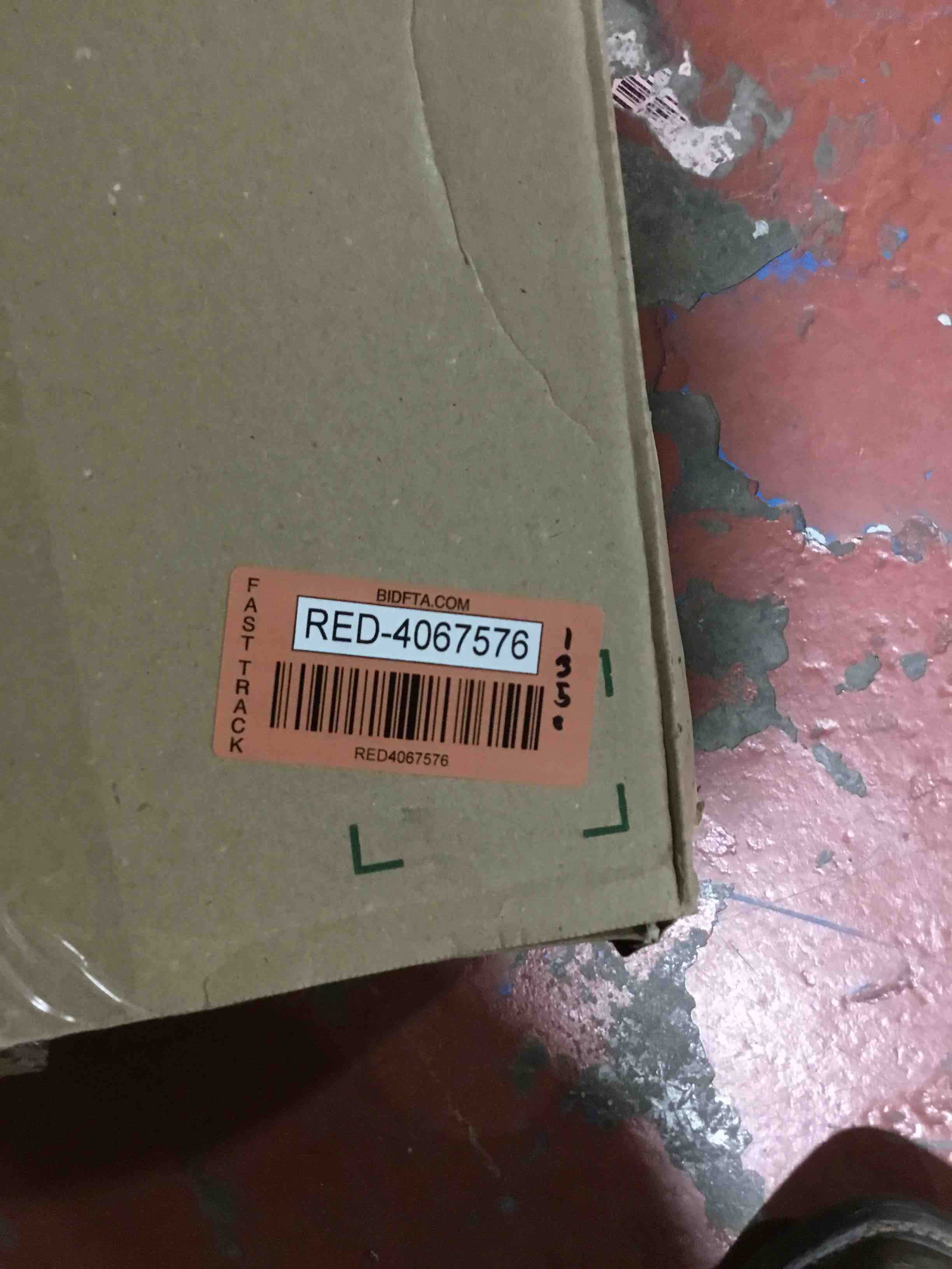 https://s3.amazonaws.com/lotting-images-prod/bidfta/RED4067576_1710538411728.jpeg