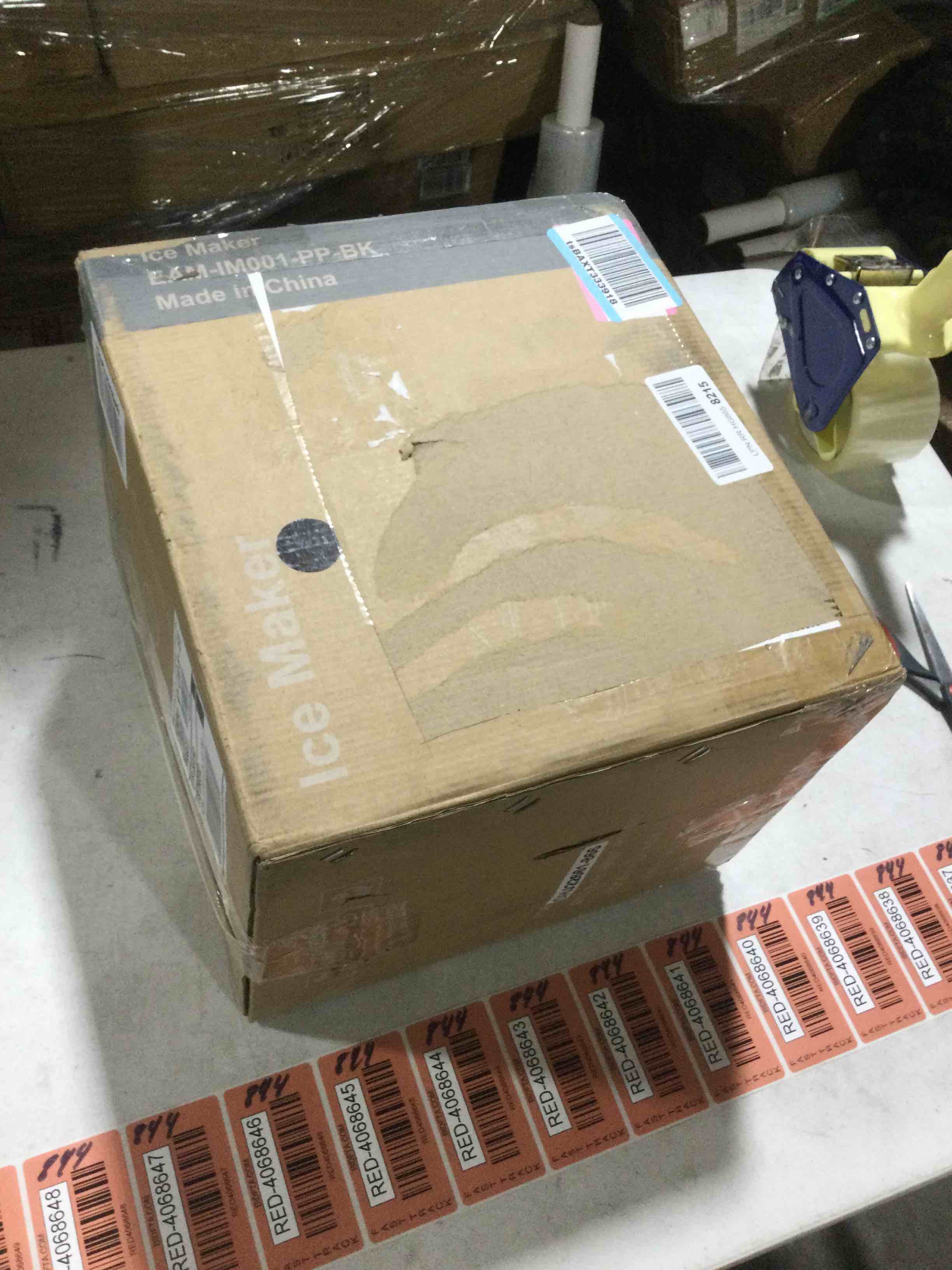 https://s3.amazonaws.com/lotting-images-prod/bidfta/RED4068624_1708540211480.jpeg