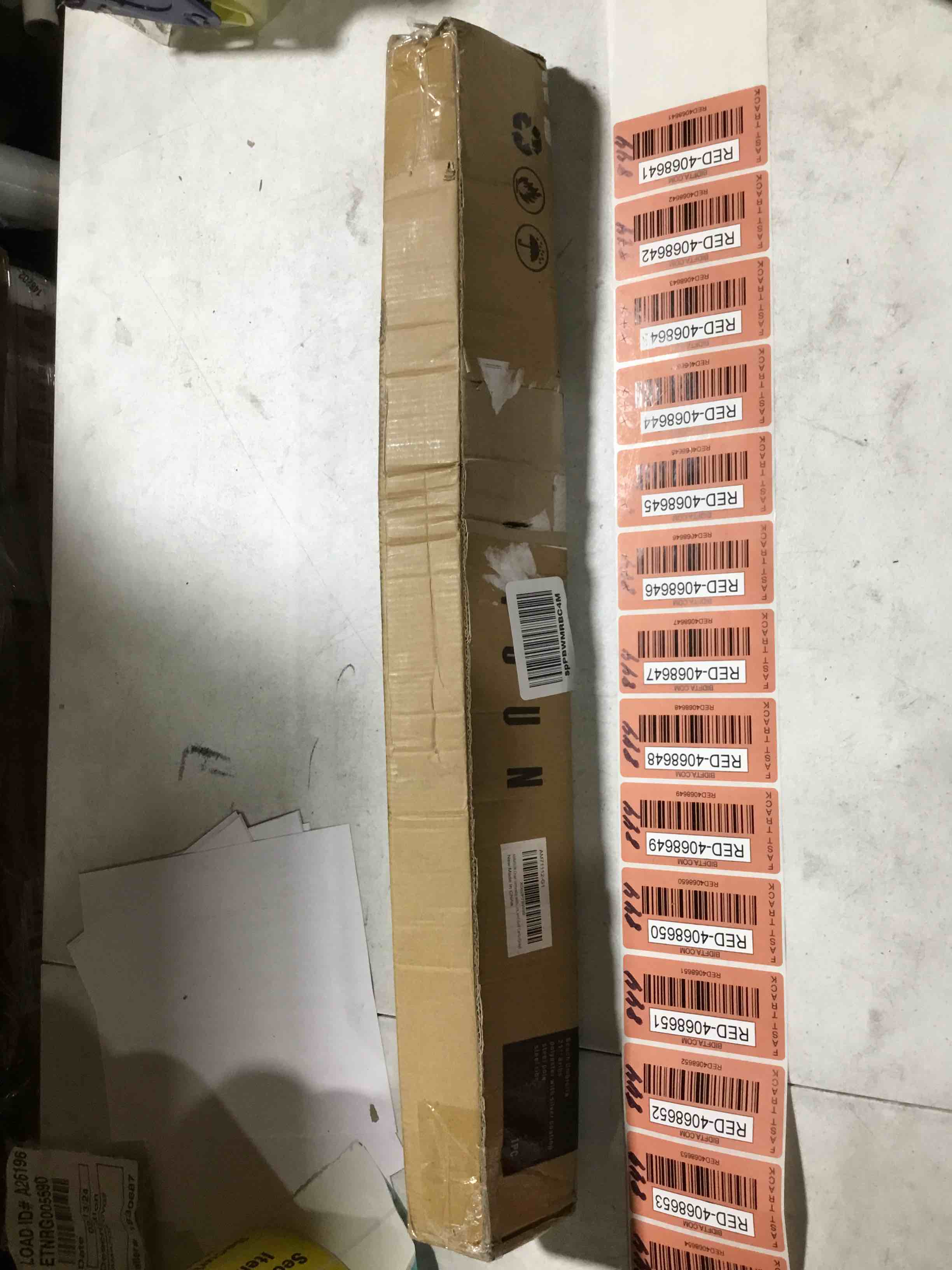 https://s3.amazonaws.com/lotting-images-prod/bidfta/RED4068640_1708543539755.jpeg