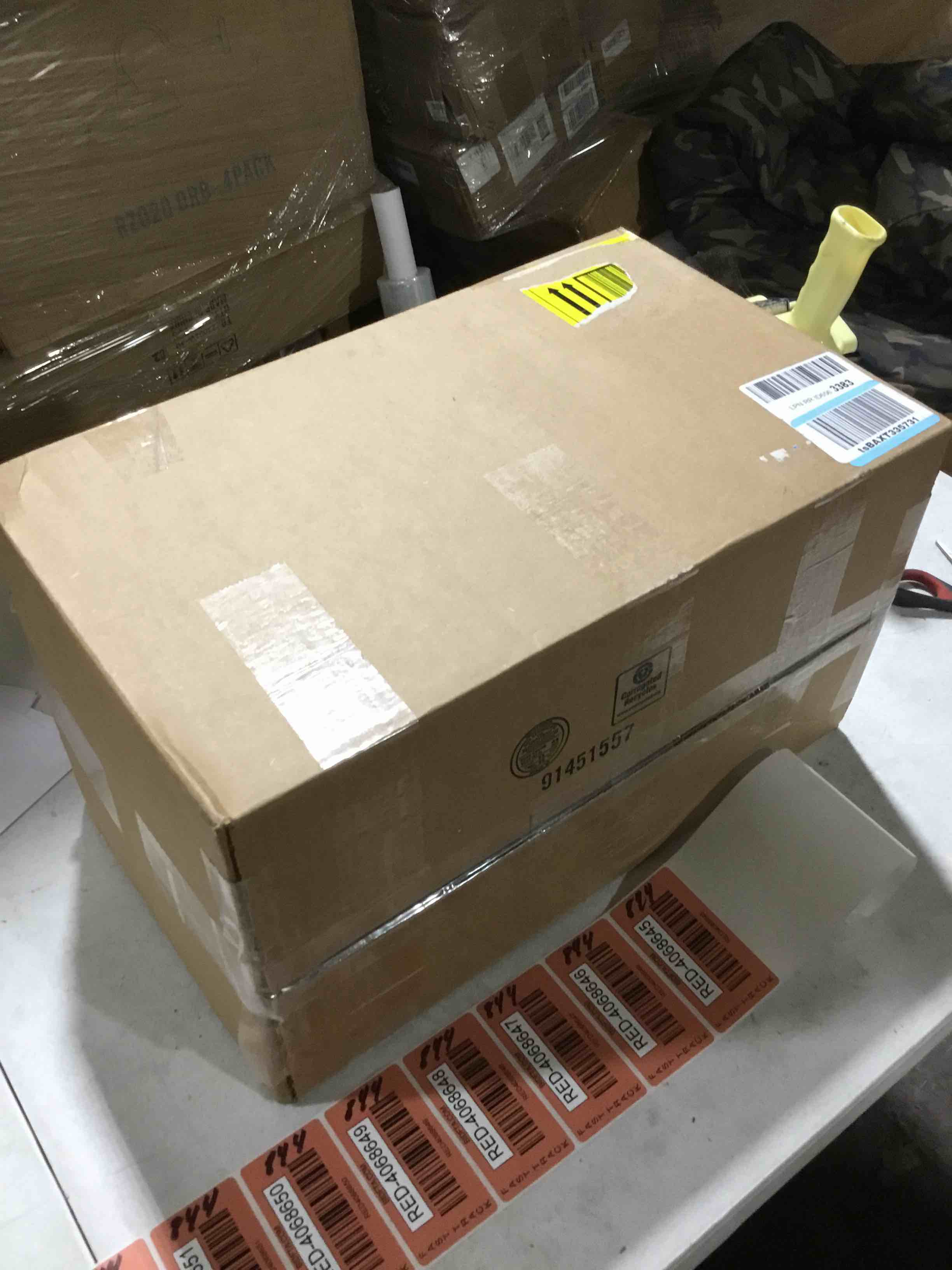https://s3.amazonaws.com/lotting-images-prod/bidfta/RED4068645_1708544348296.jpeg