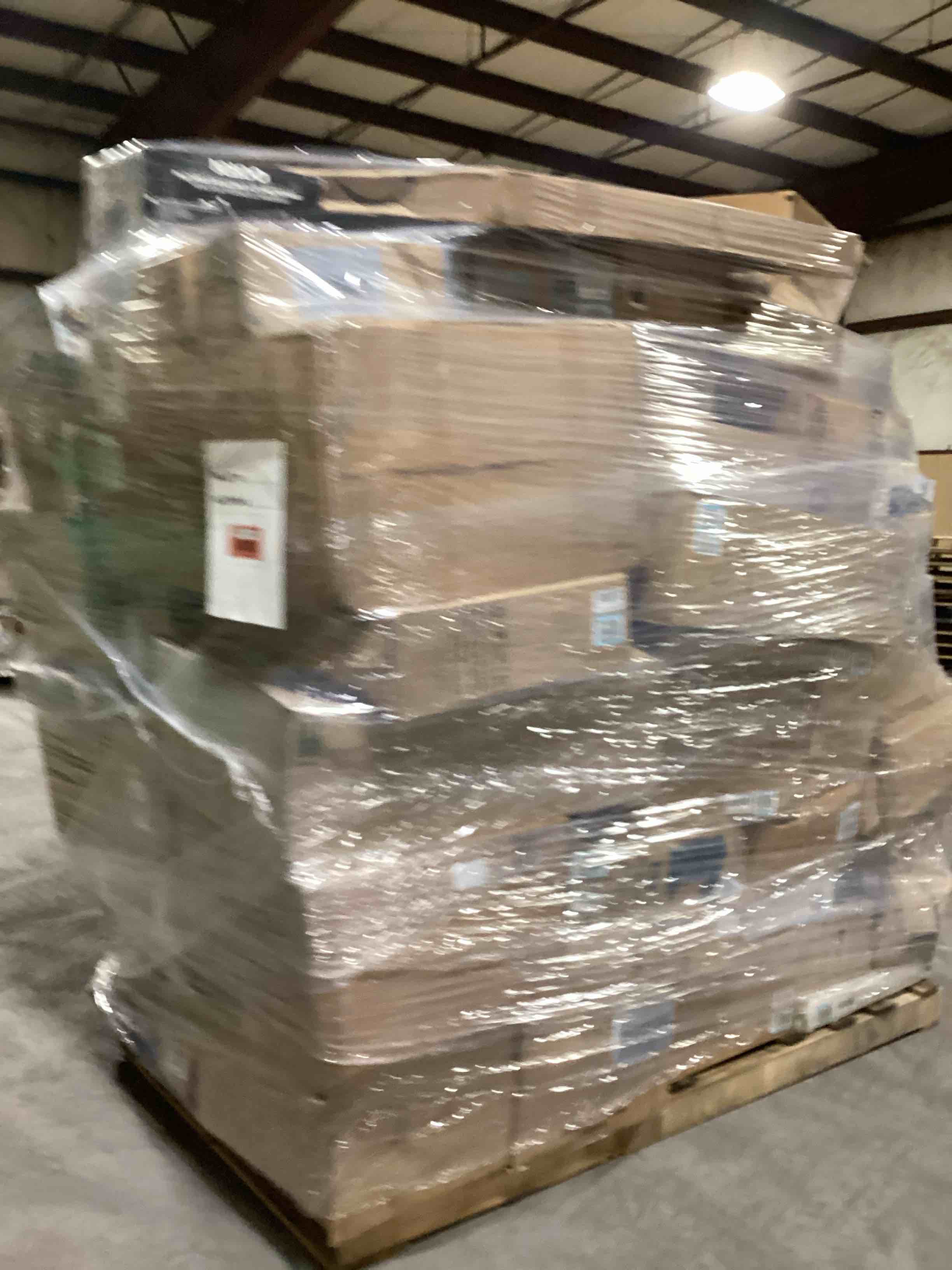 https://s3.amazonaws.com/lotting-images-prod/bidfta/RED4069318_1717246221749.jpeg