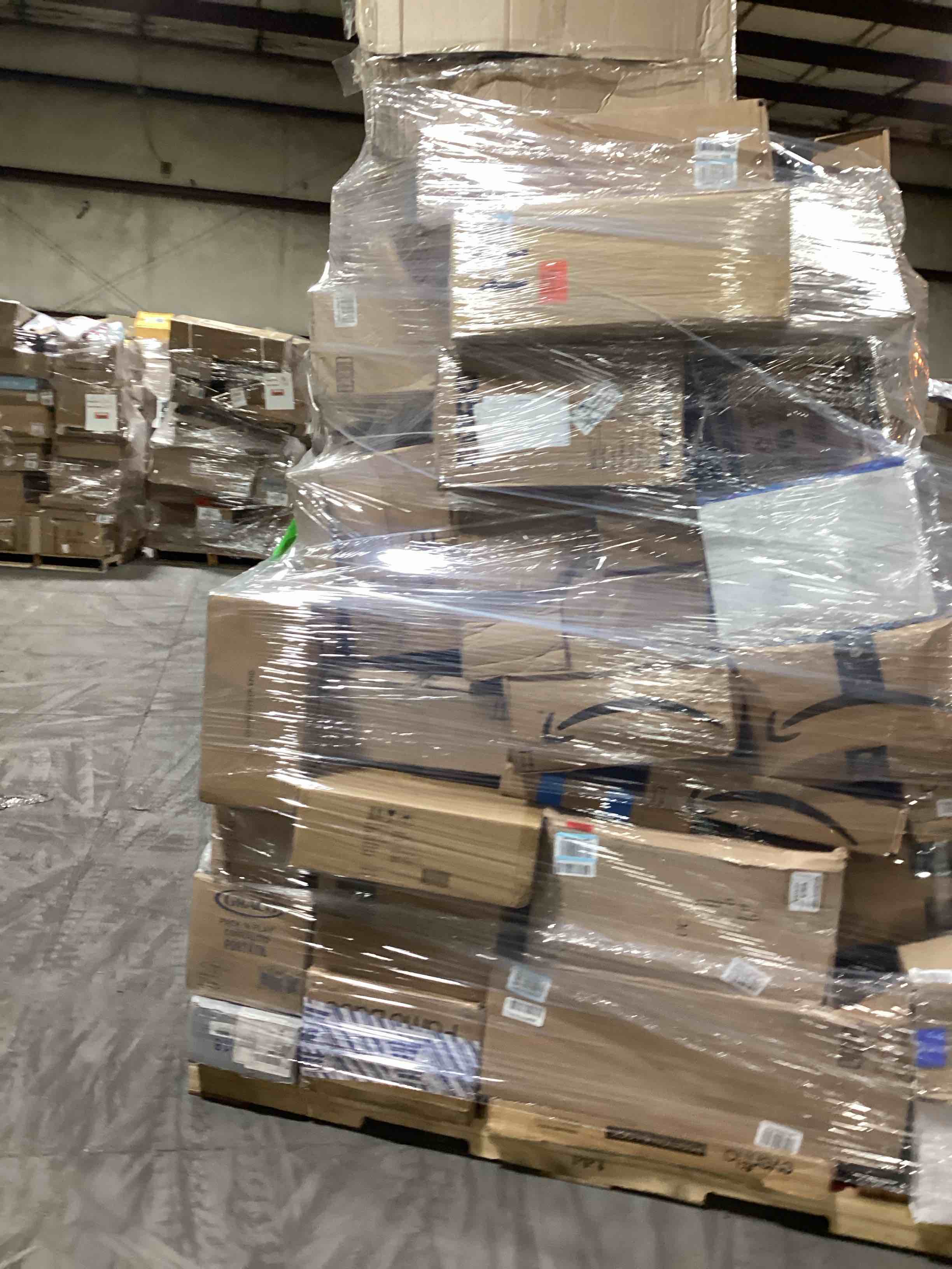 https://s3.amazonaws.com/lotting-images-prod/bidfta/RED4069320_1717245805963.jpeg