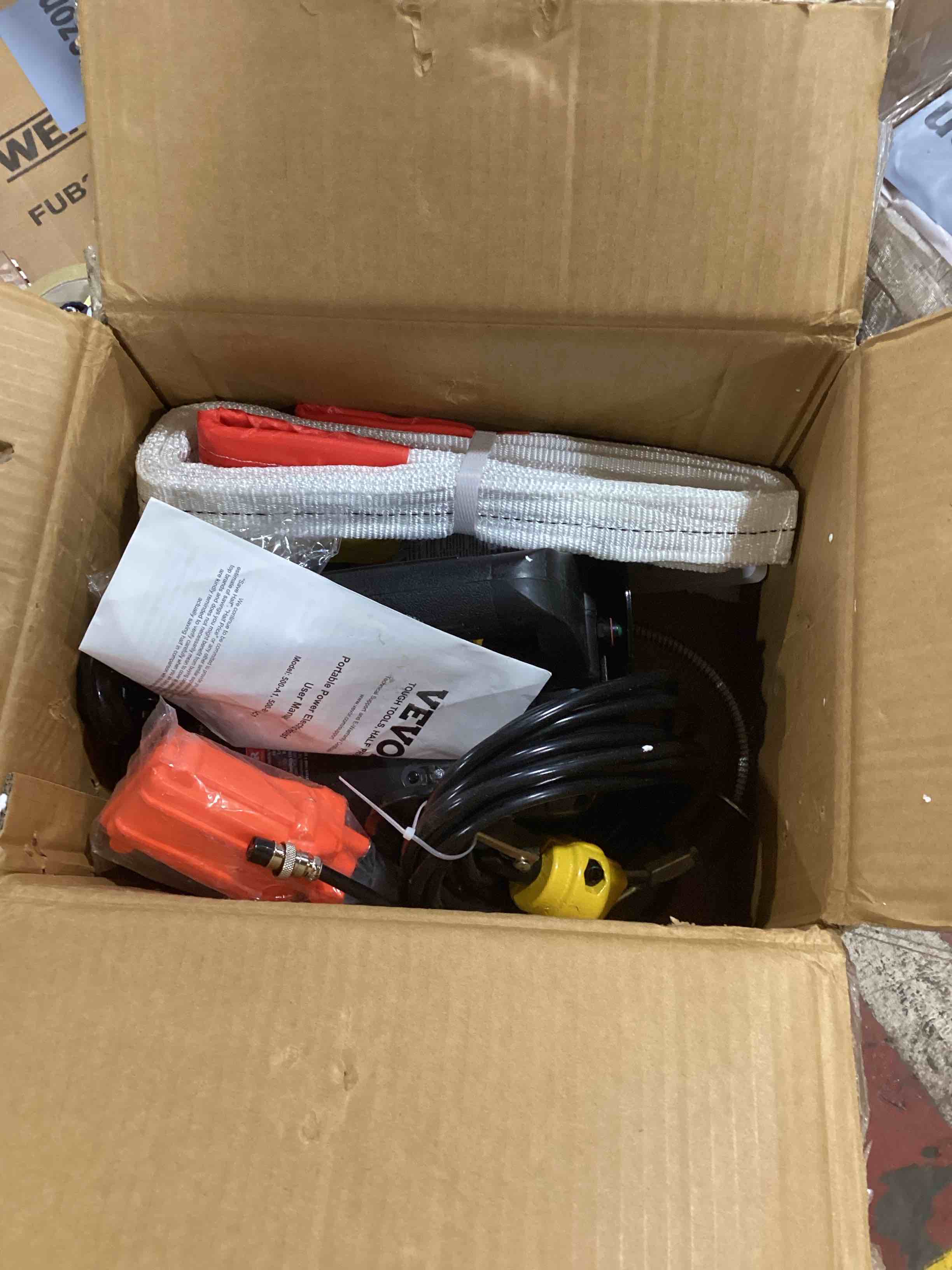 https://s3.amazonaws.com/lotting-images-prod/bidfta/RED4069932_1717698176748.jpeg