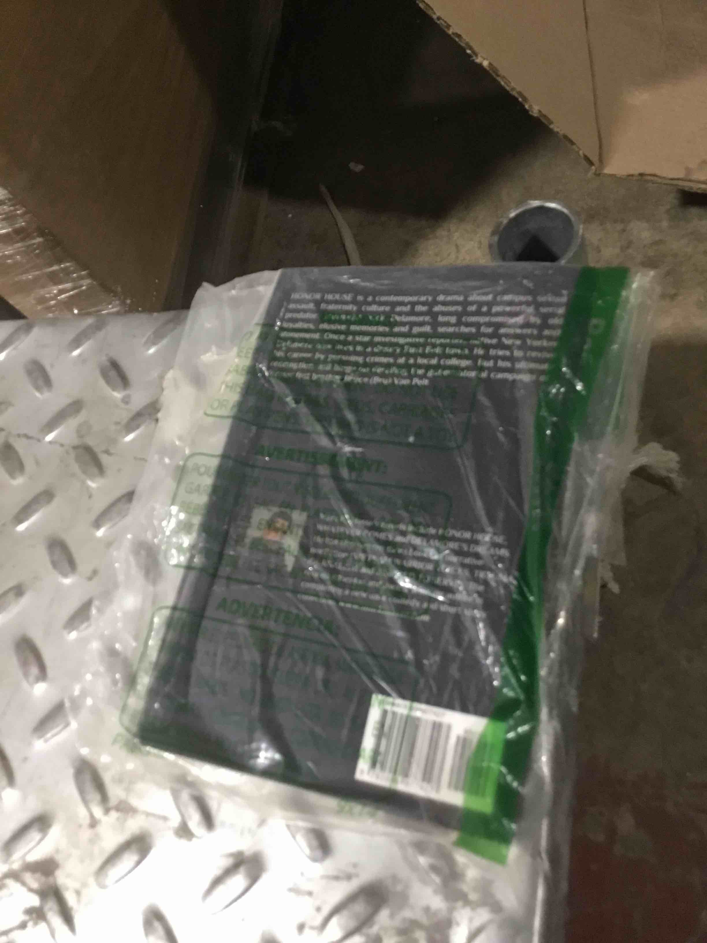 https://s3.amazonaws.com/lotting-images-prod/bidfta/RED4070323_1688757399639.jpeg