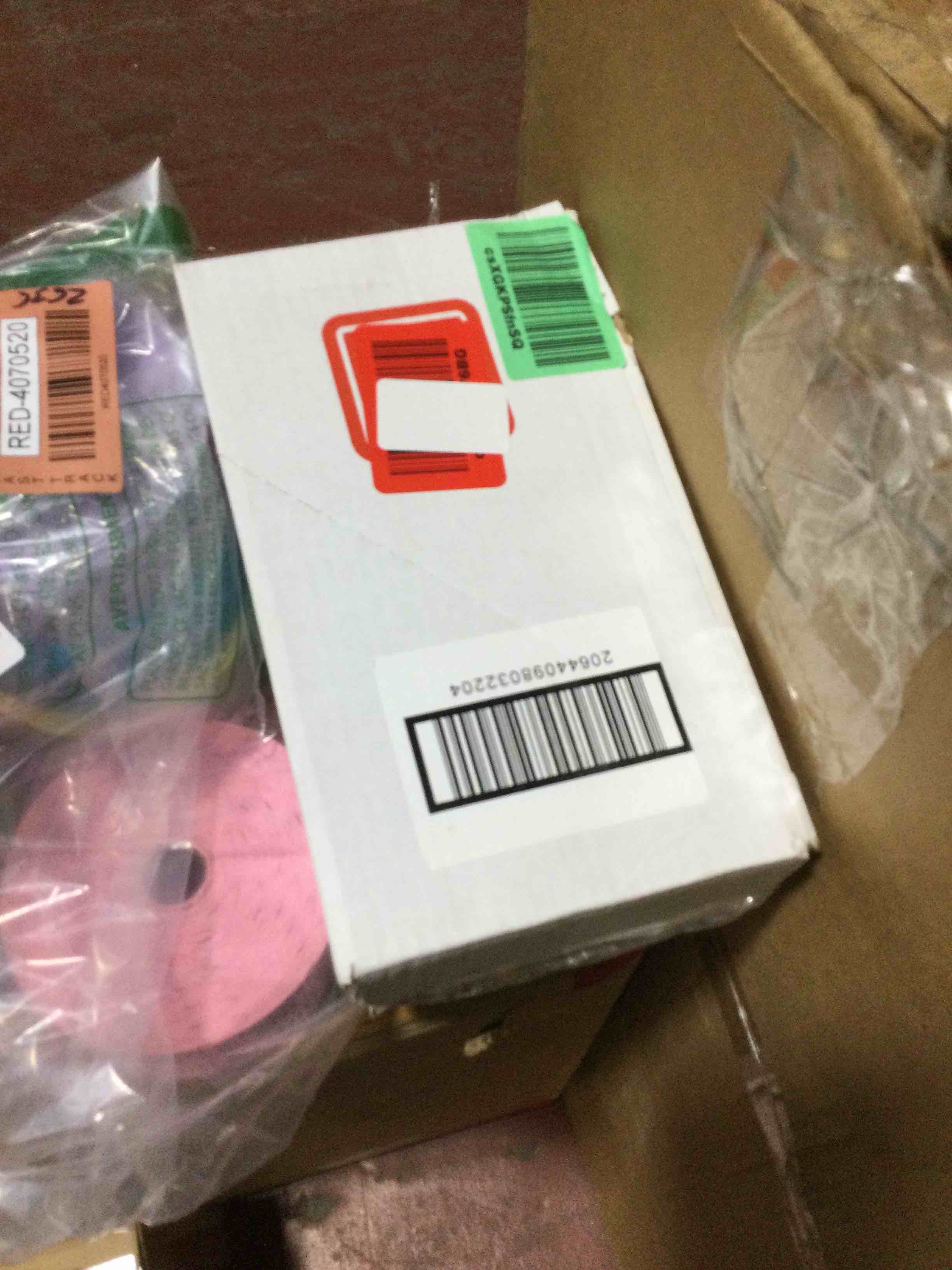https://s3.amazonaws.com/lotting-images-prod/bidfta/RED4070531_1689175414297.jpeg