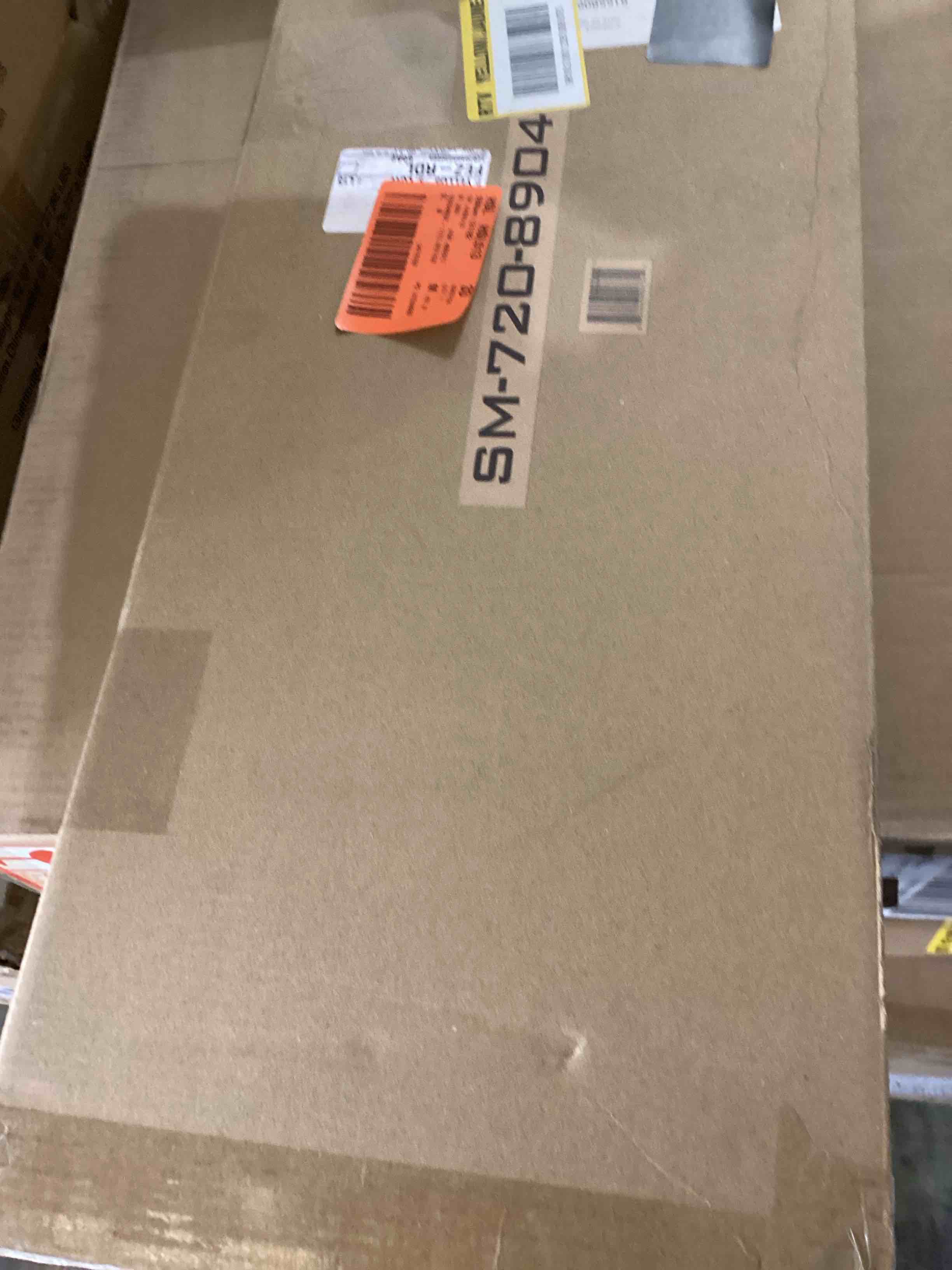 https://s3.amazonaws.com/lotting-images-prod/bidfta/RED4138803_1709215546260.jpeg