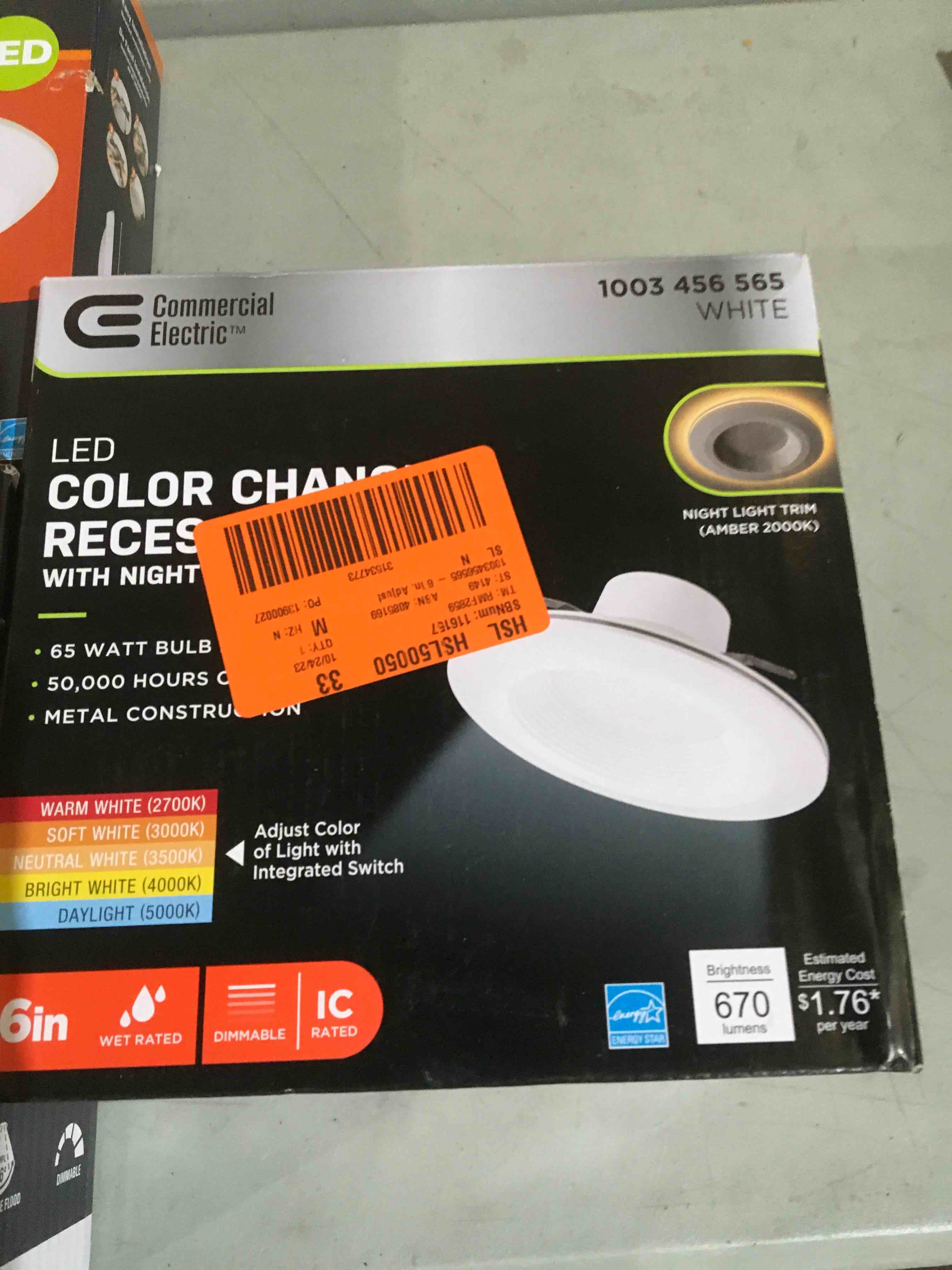 https://s3.amazonaws.com/lotting-images-prod/bidfta/RED4140400_1700054342729.jpeg