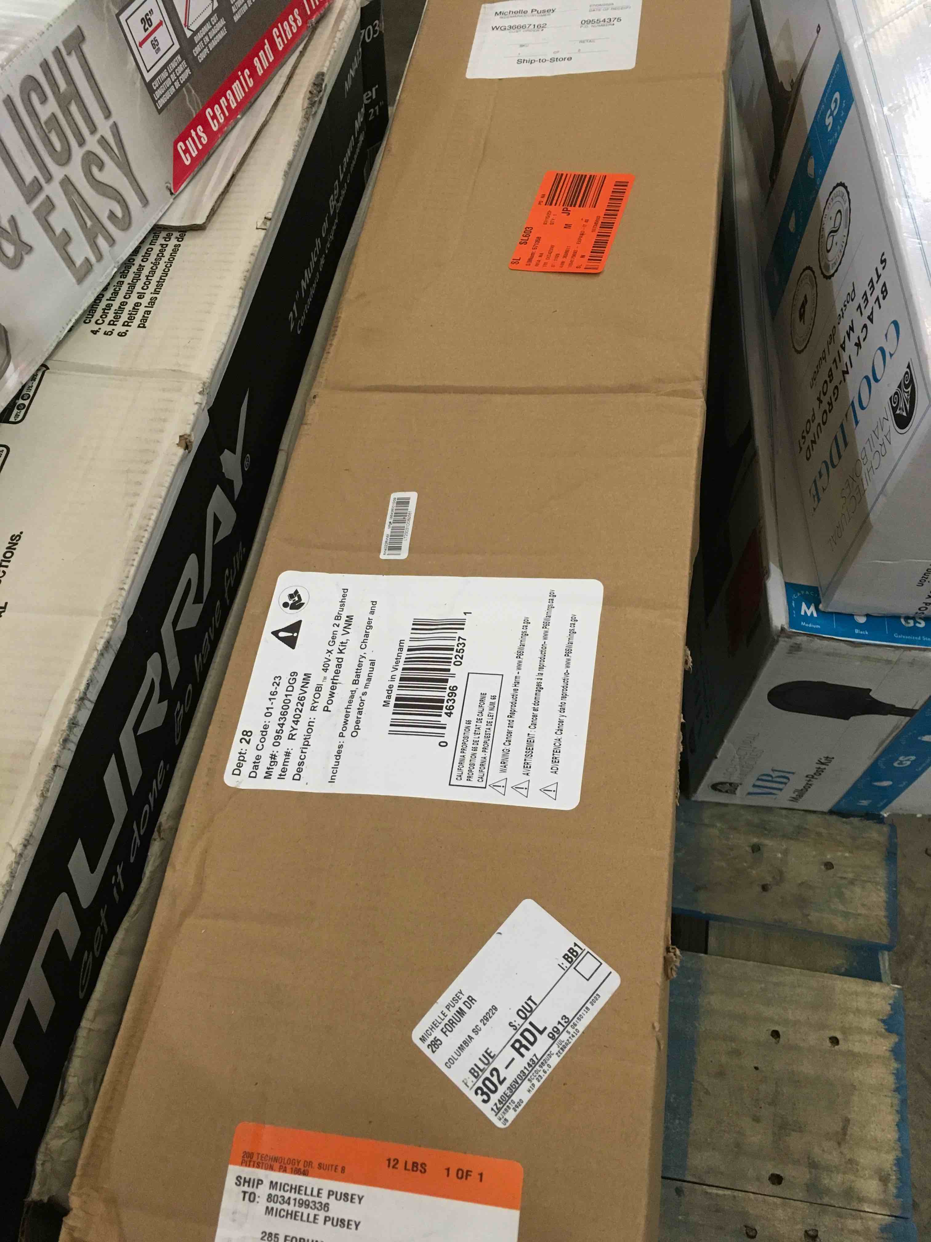https://s3.amazonaws.com/lotting-images-prod/bidfta/RED4142275_1690991867973.jpeg