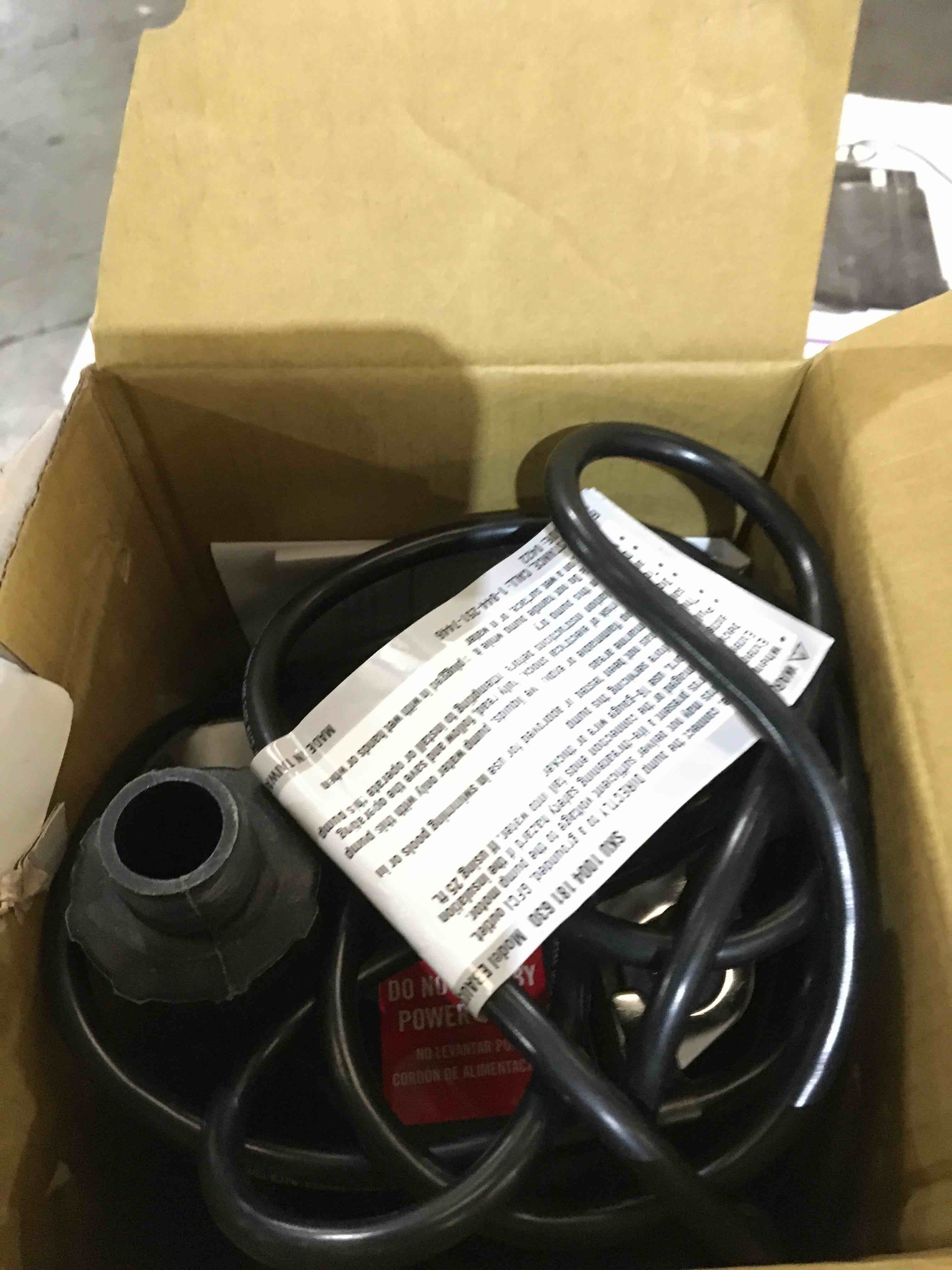 https://s3.amazonaws.com/lotting-images-prod/bidfta/RED4144630_1692993179870.jpeg