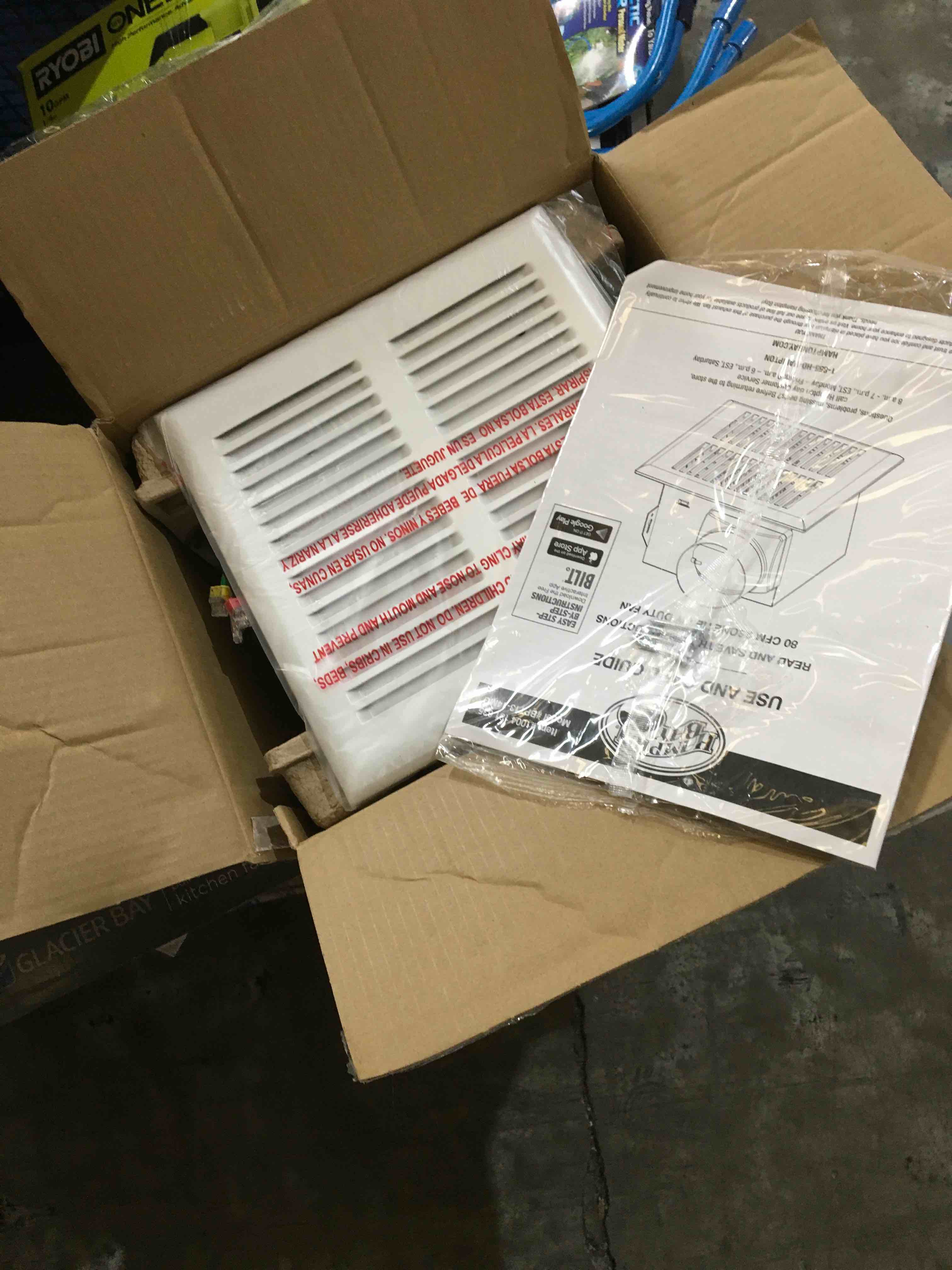 https://s3.amazonaws.com/lotting-images-prod/bidfta/RED4144891_1693339657876.jpeg