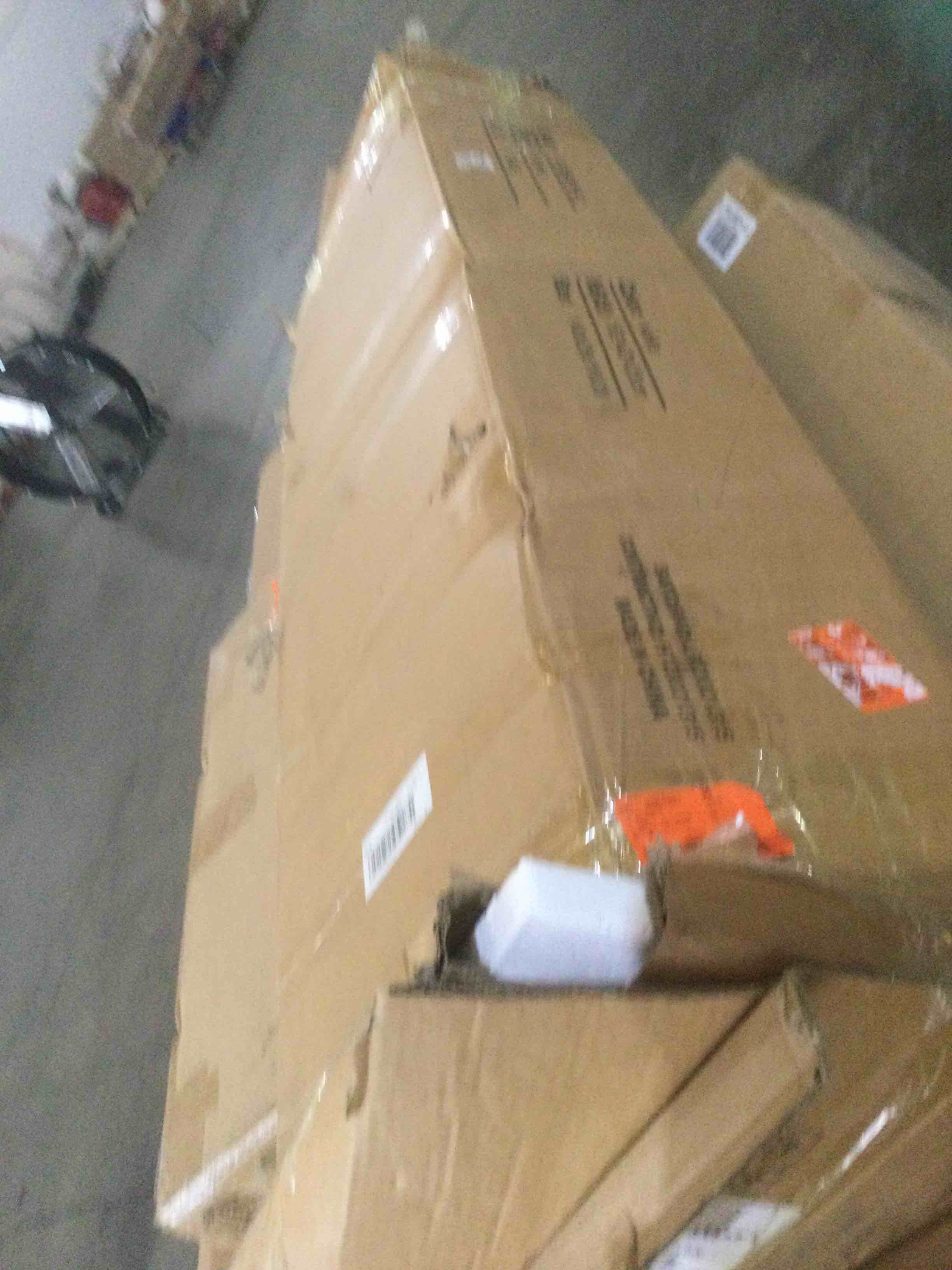 https://s3.amazonaws.com/lotting-images-prod/bidfta/RED4145674_1698074559076.jpeg