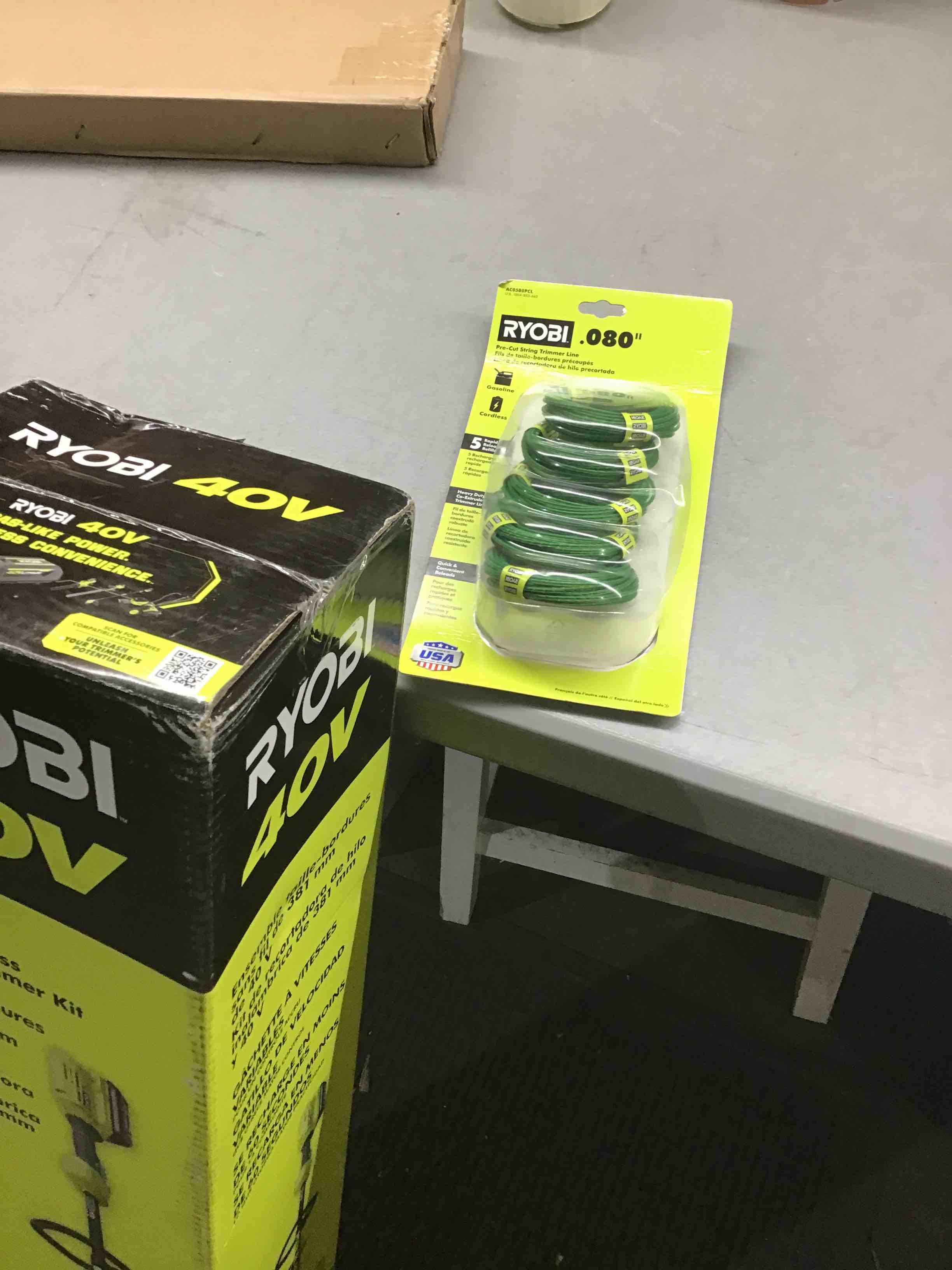 https://s3.amazonaws.com/lotting-images-prod/bidfta/RED4146171_1698841668463.jpeg