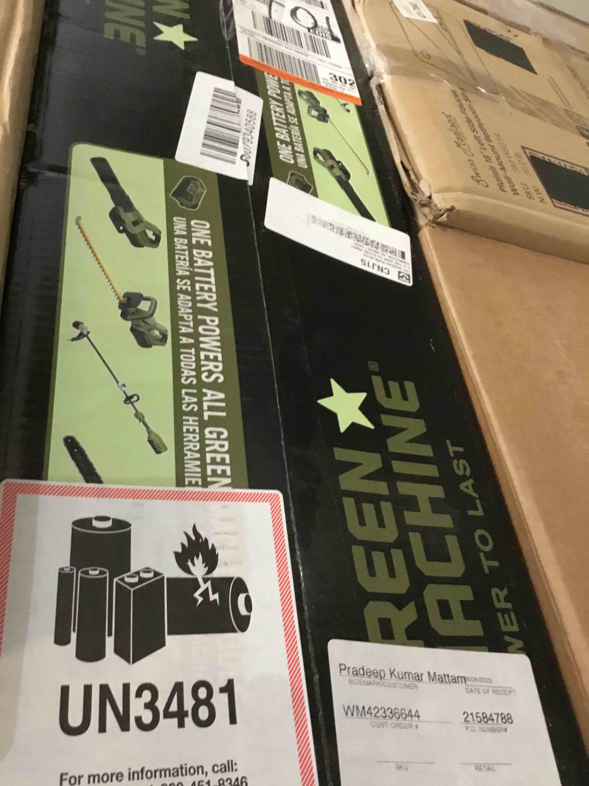 https://s3.amazonaws.com/lotting-images-prod/bidfta/RED4146865_1698081034101.jpeg
