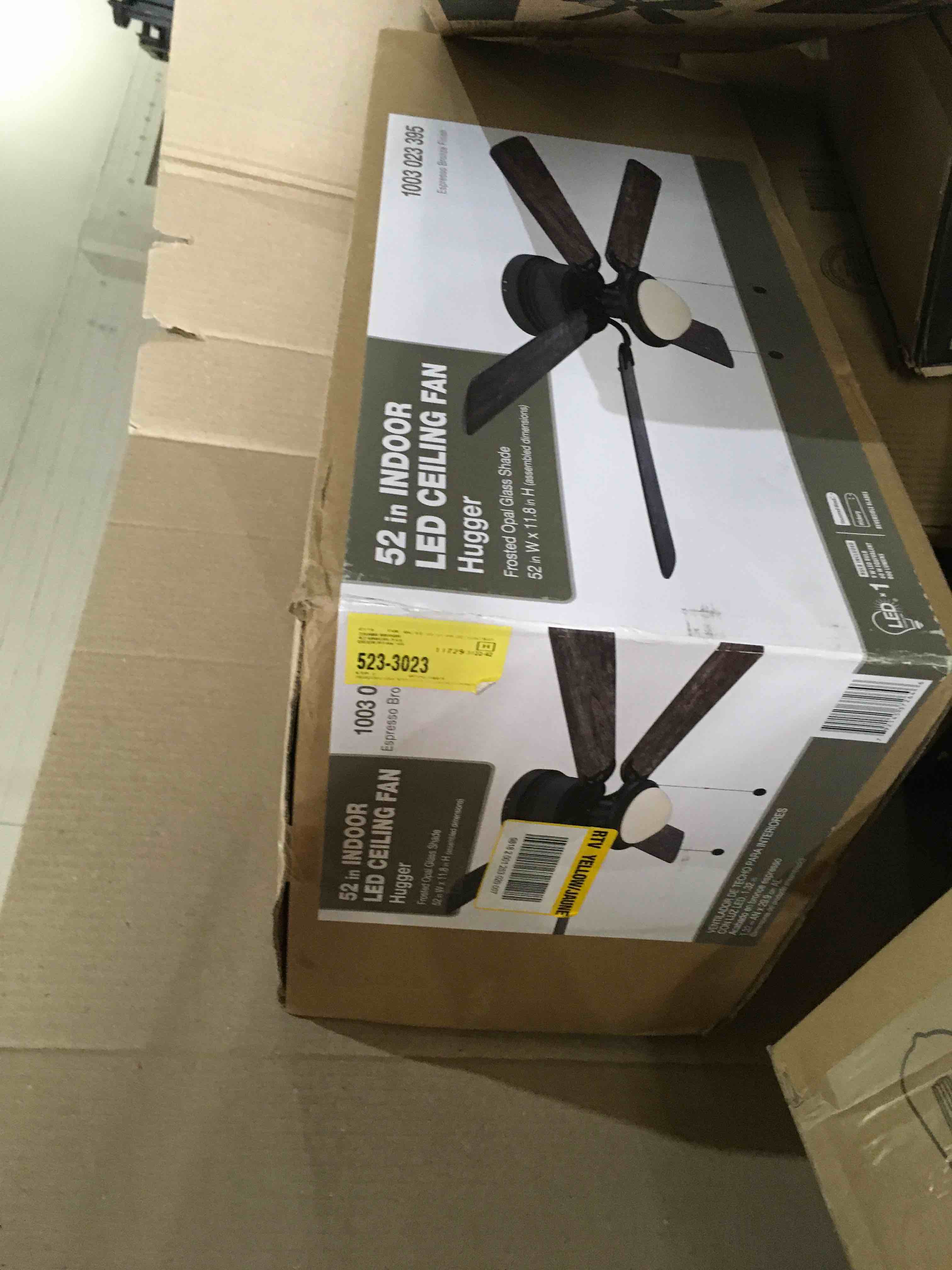 https://s3.amazonaws.com/lotting-images-prod/bidfta/RED4146947_1698155067281.jpeg