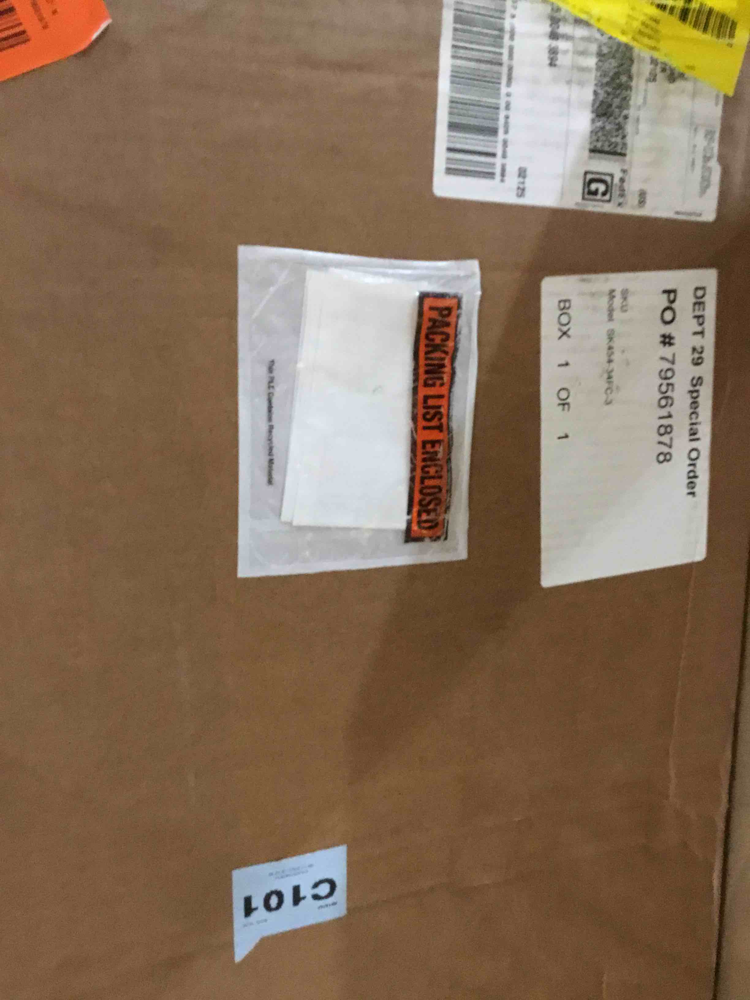 https://s3.amazonaws.com/lotting-images-prod/bidfta/RED4147040_1698327873663.jpeg